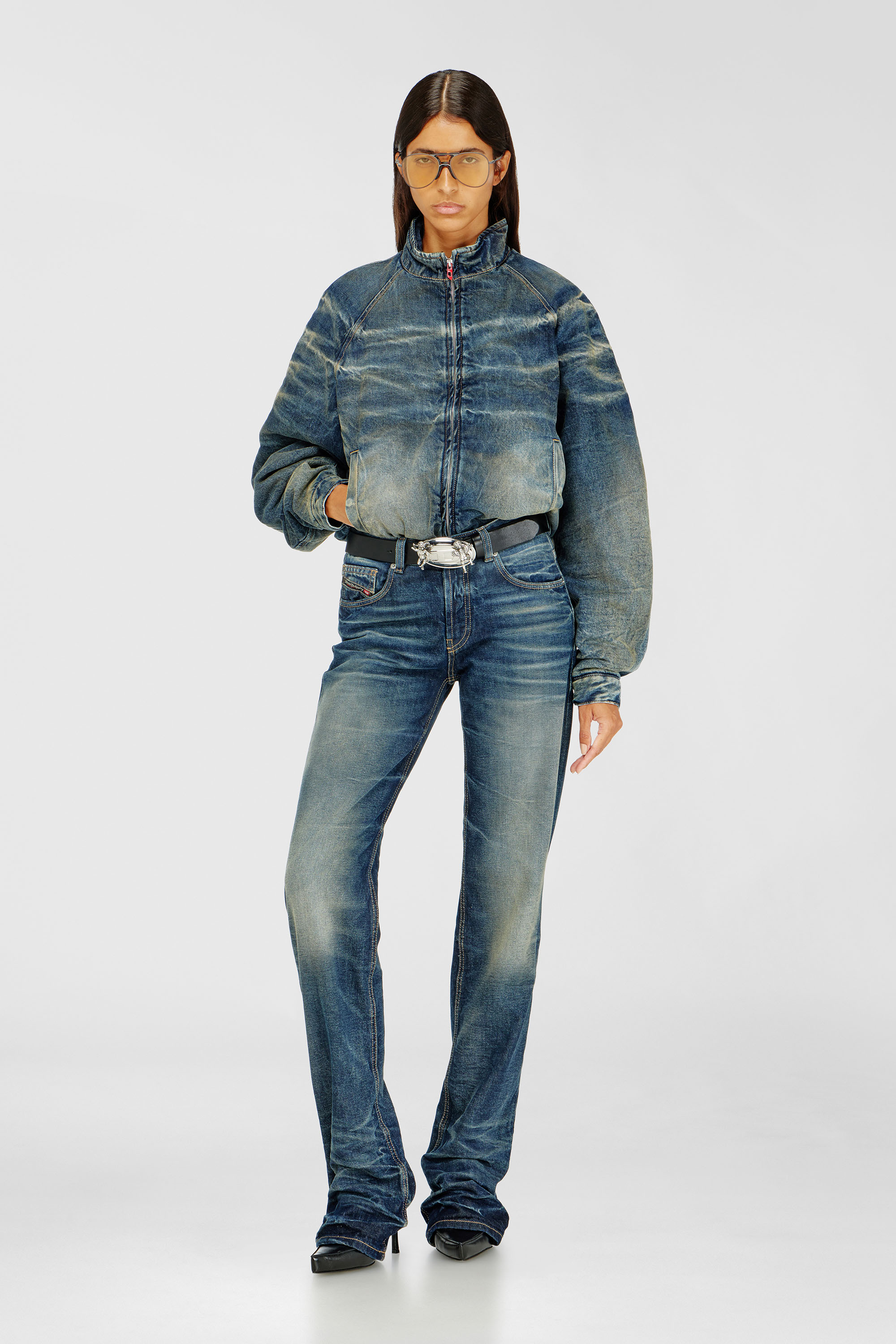 Diesel - DE-BARUS-FSJ1, Giacca imbottita in denim effetto sporco e stropicciato Donna in Blu - 2