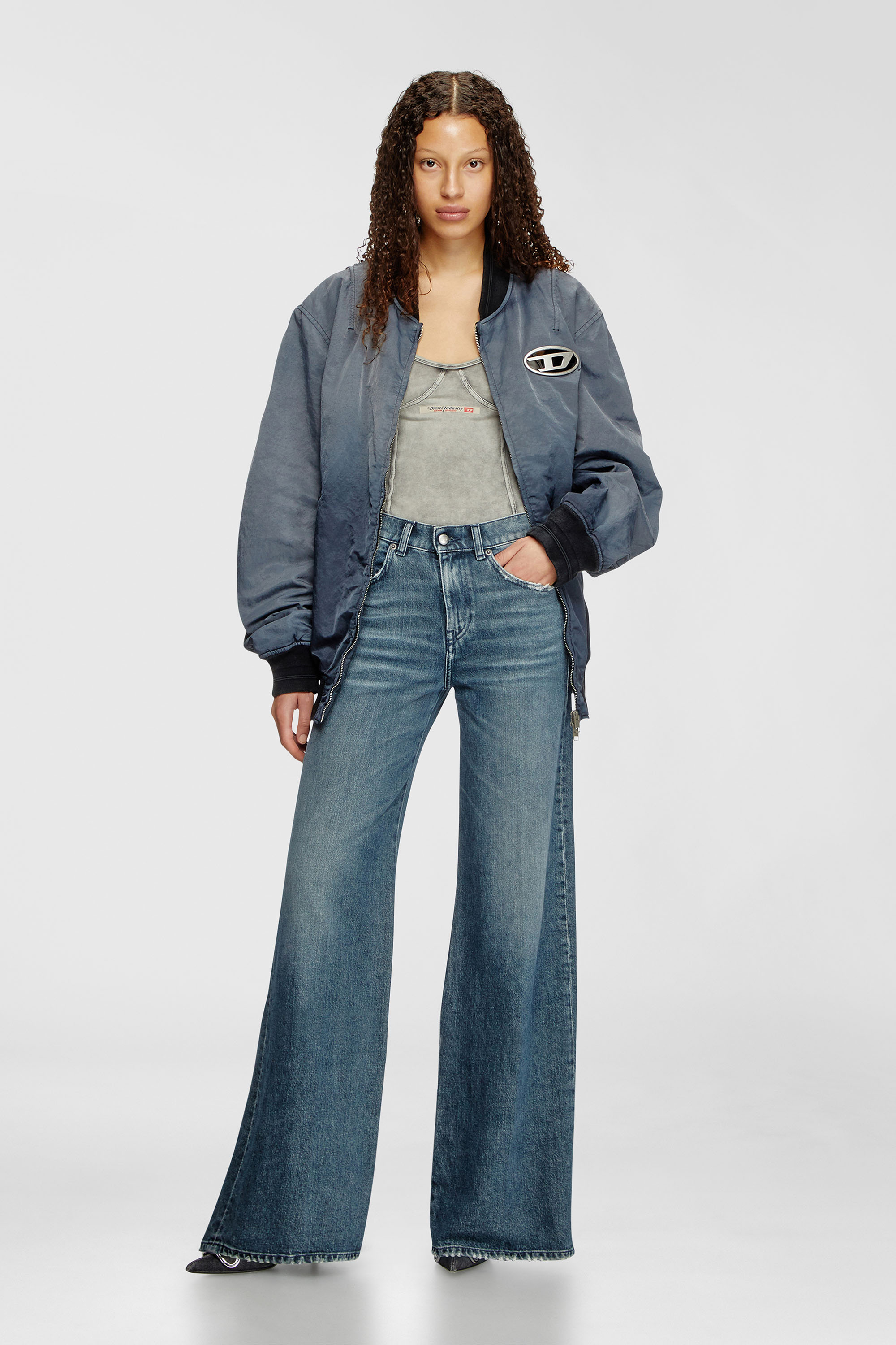 Diesel - Flare Jeans 1978 D-Akemi 007Y7 Donna, Blu medio - Image 1