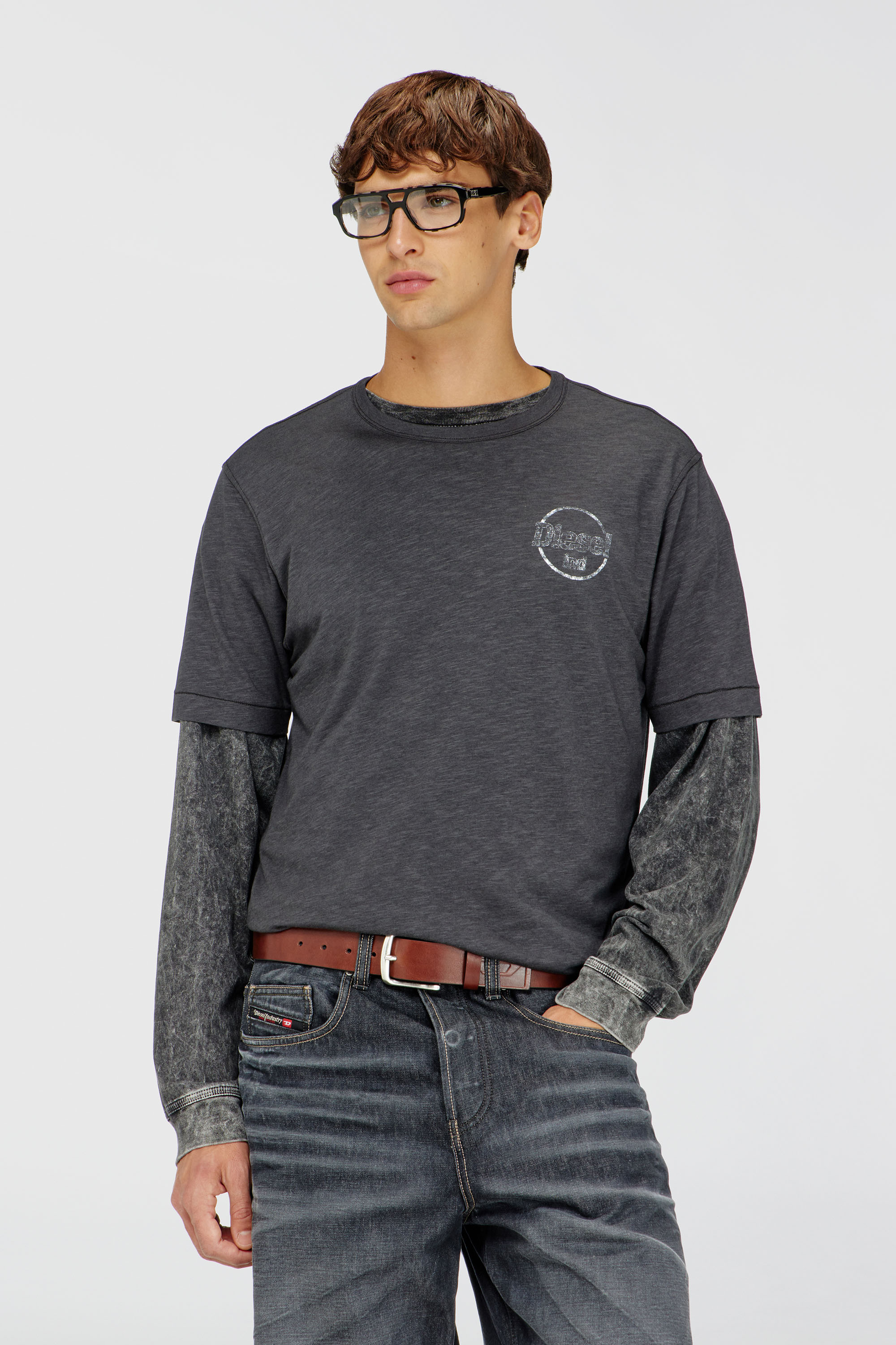 Diesel - T-ADJUST-B11, T-shirt in jersey fiammata con stampa craquel&eacute; Uomo in Grigio - 1