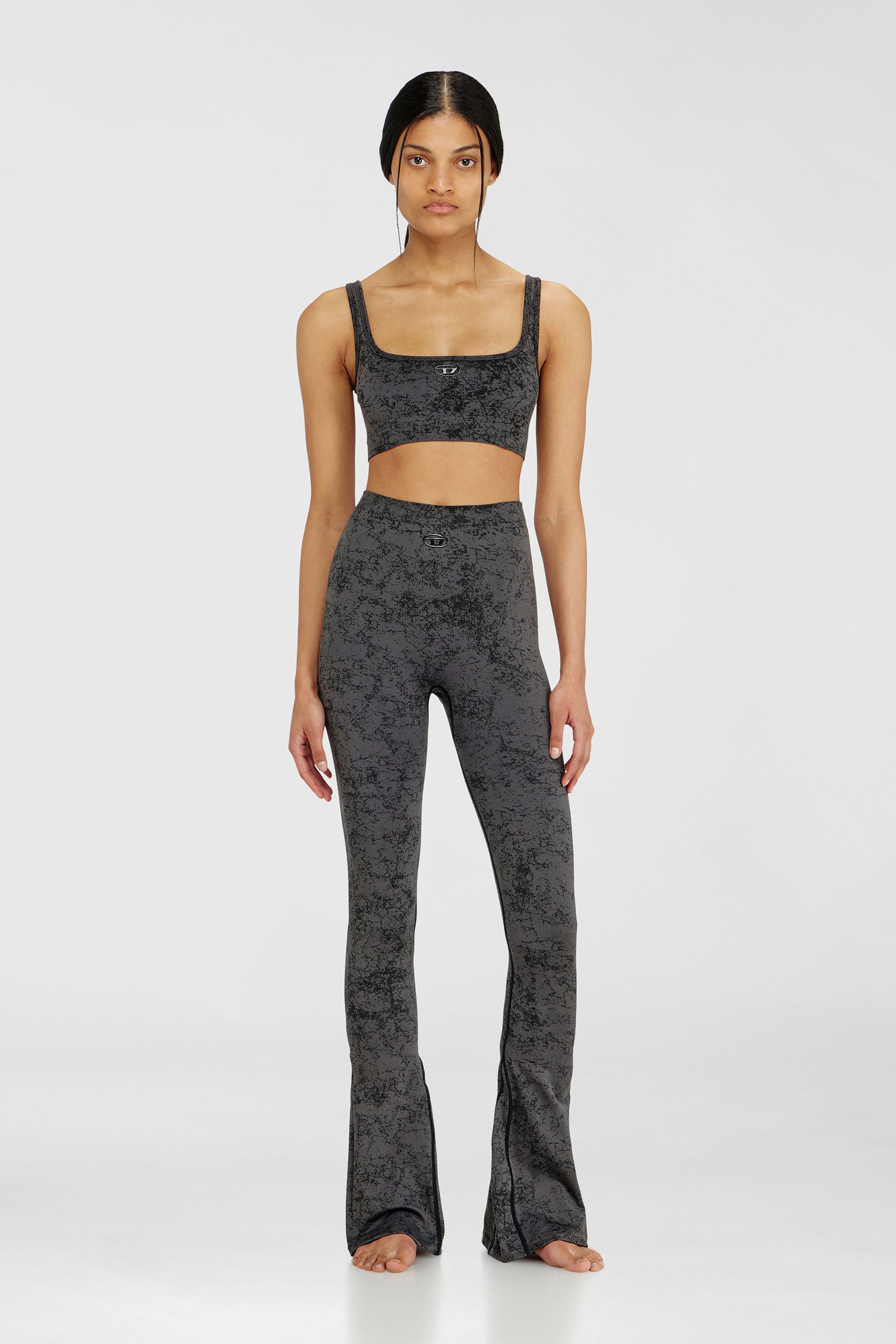 Diesel - CORNELIA-UTLT, Leggings svasati con stampa utilitarian Donna in Grigio - 1