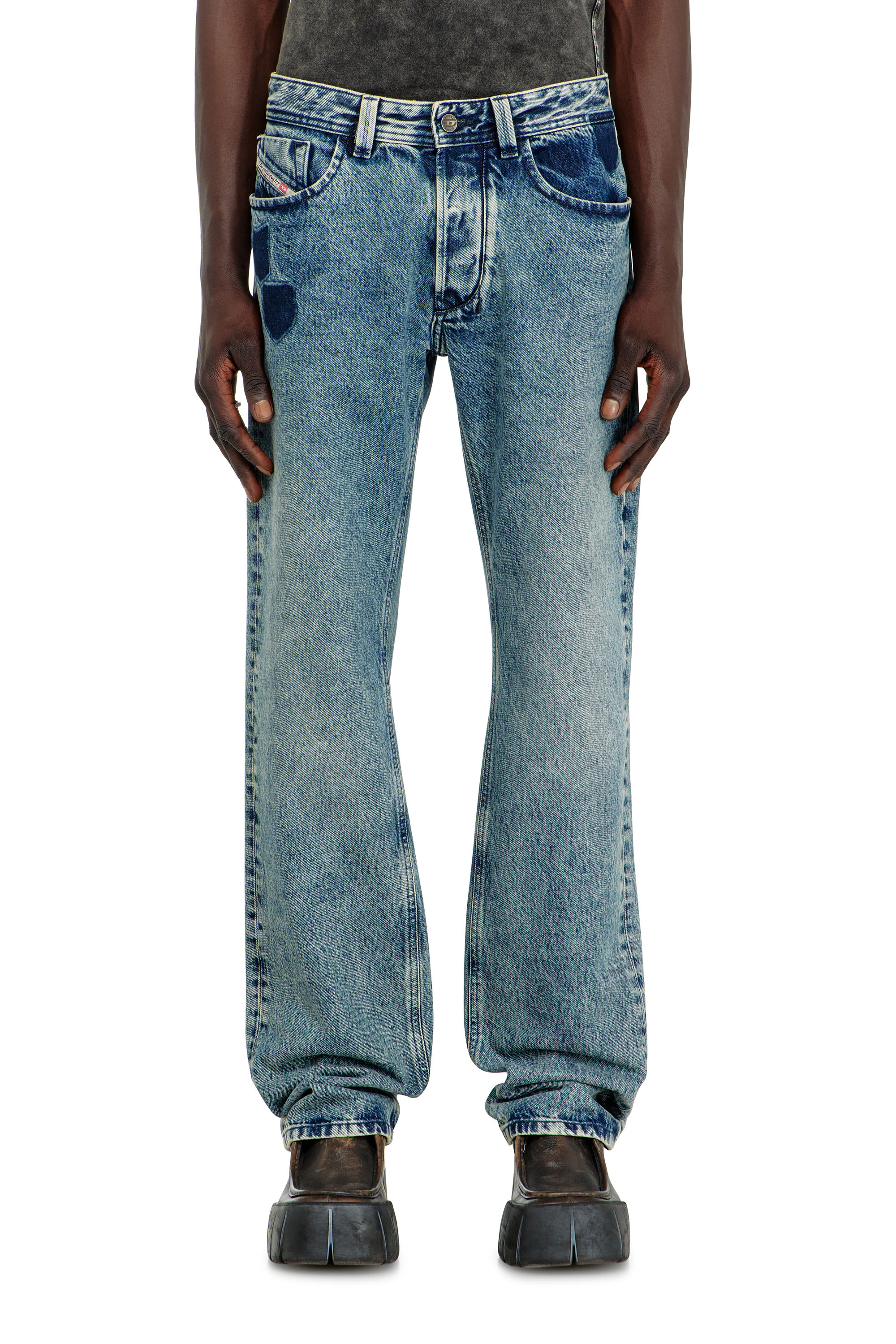 Diesel - Regular Jeans 1985 Larkee 0IFBV Uomo, Blu medio - Image 2