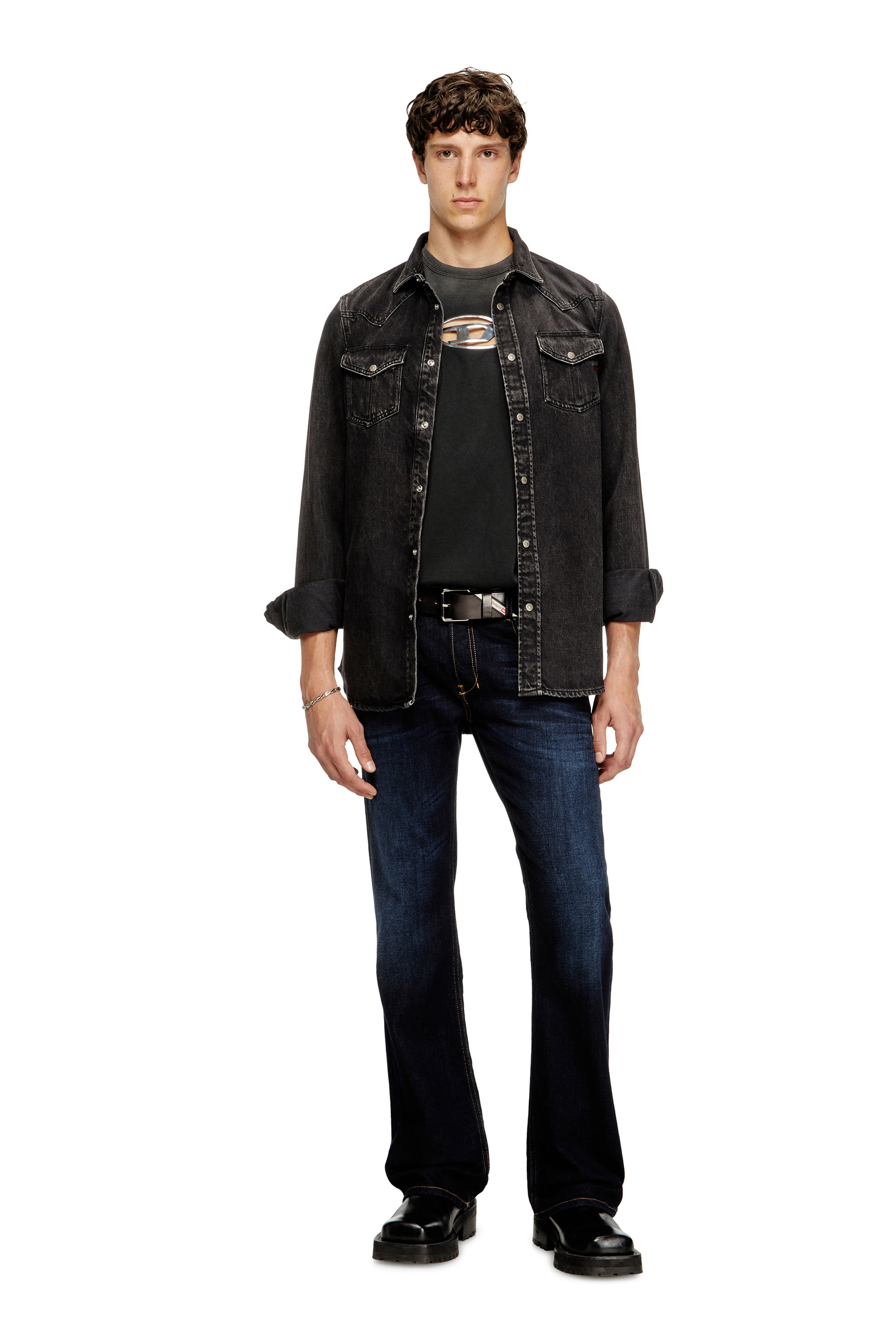 Diesel - T-ADJUST-Q8, T-shirt sfumata con Oval D cut-out Uomo in Nero - 2
