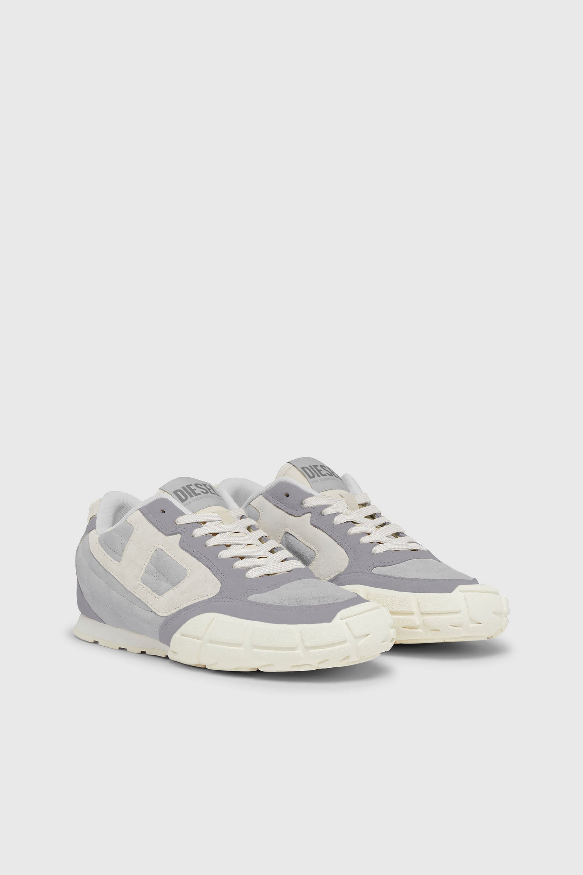 Diesel - S-PAGODHA LOW, S-Pagodha-Sneaker in suede trapuntato Uomo in Grigio - 2