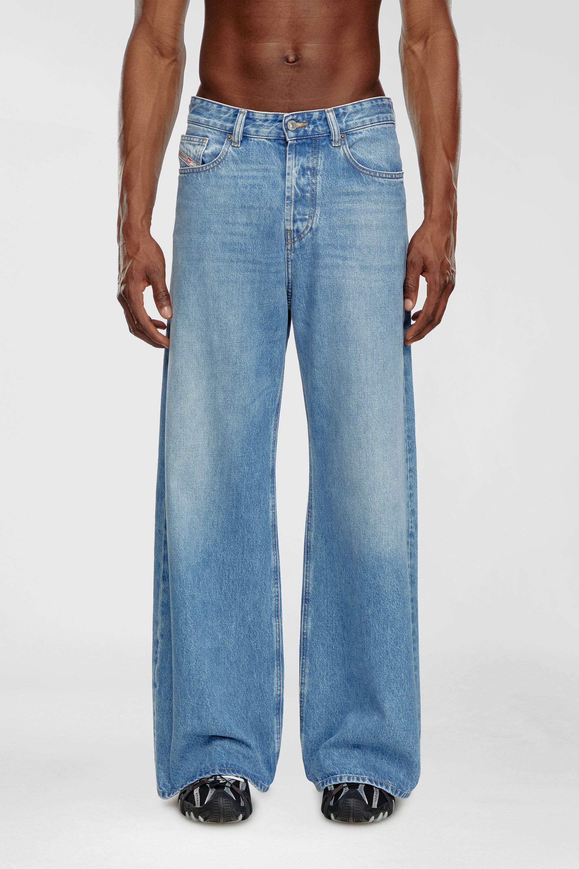 Diesel - Relaxed Jeans 1996 D-Sire 09I29 Unisex, Blu Chiaro - Image 2