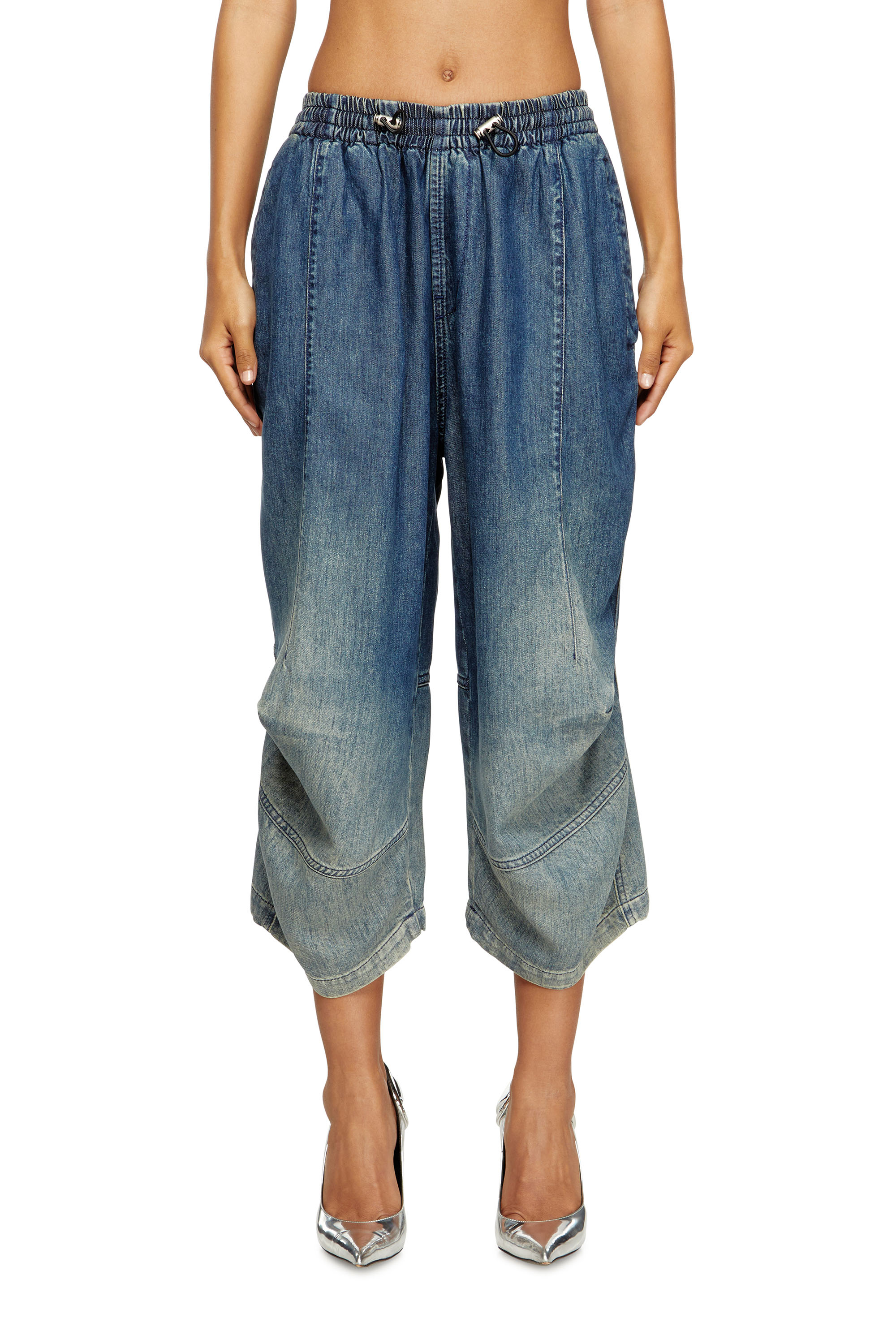 Diesel - D-PARI-SHORT-S, Short ergonomici in denim dégradé Unisex in Blu - 4