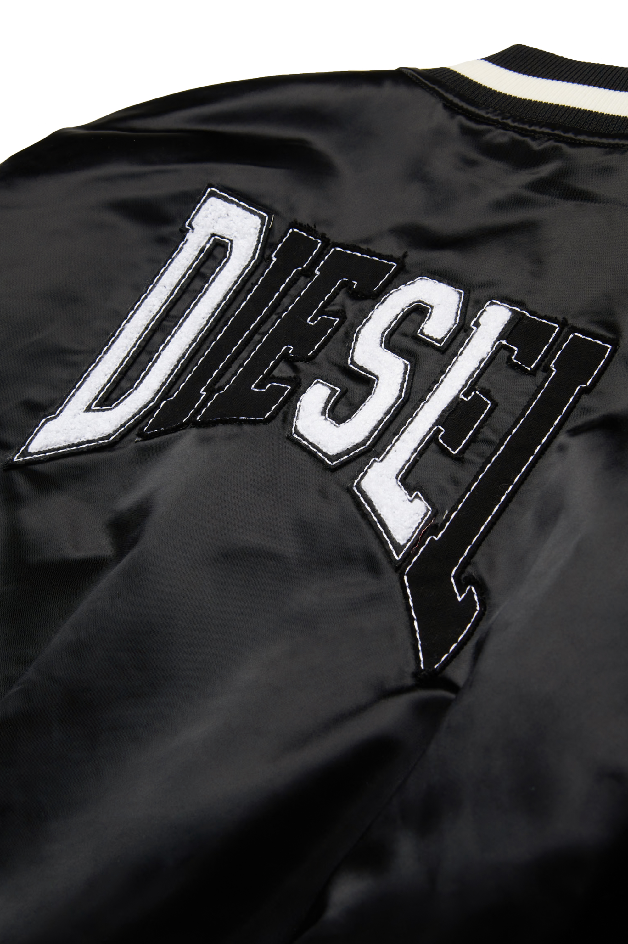 Diesel - JSTART, Giacca bomber varsity imbottita in raso Uomo in Nero - 4