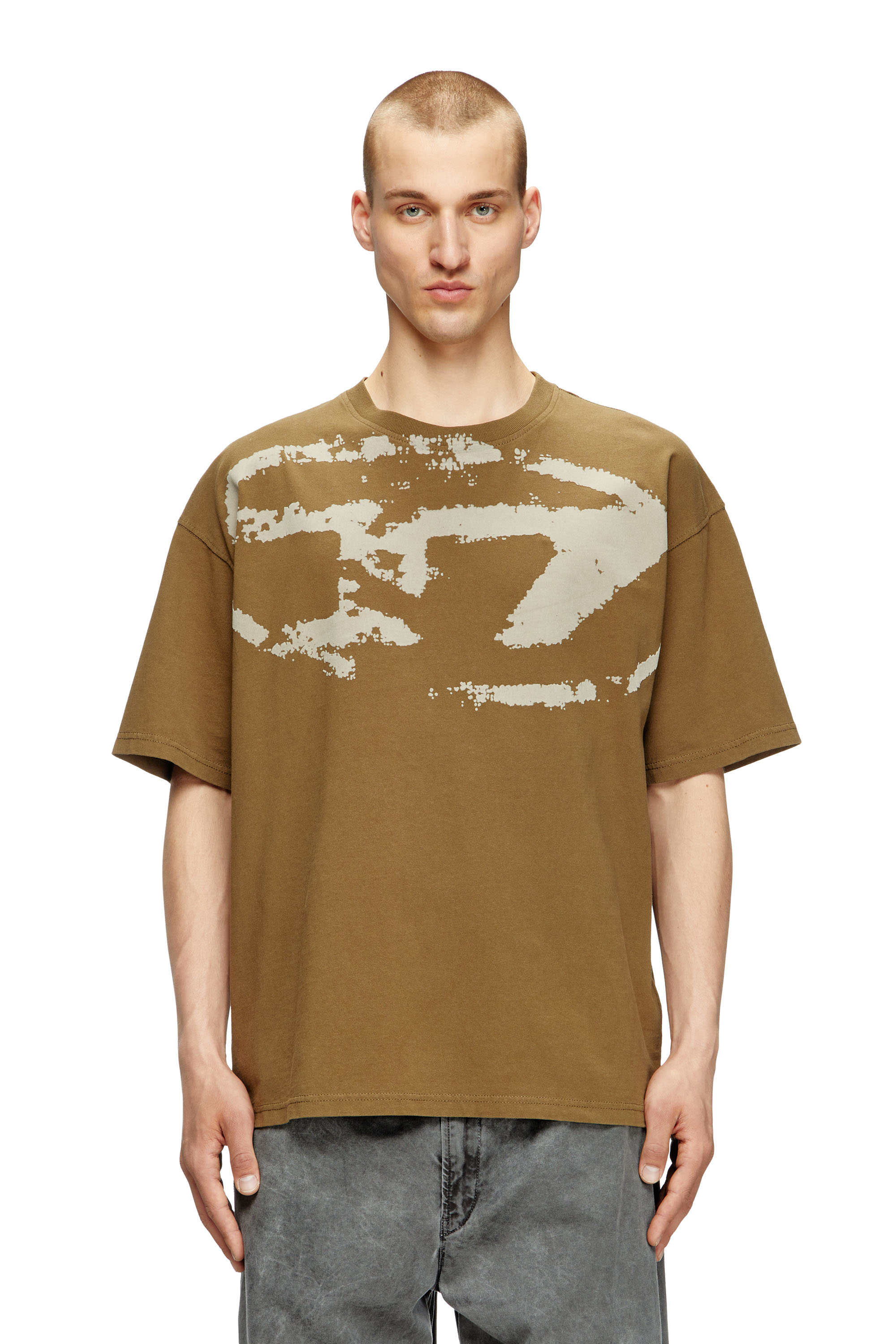 Diesel - T-BOXT-N14, T-shirt con stampa distressed floccata Uomo in Marrone - 1