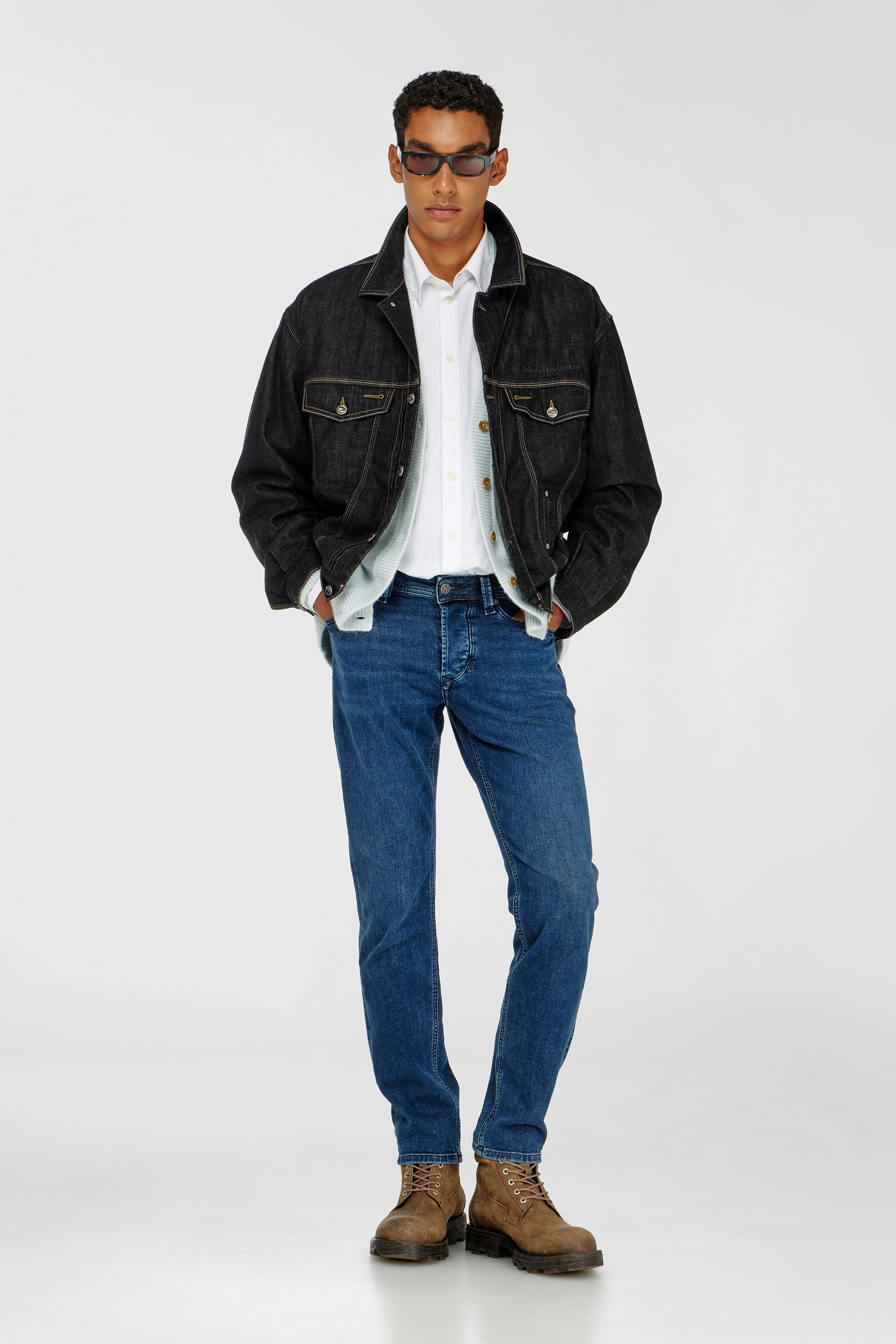 Diesel - Regular Jeans 1986 Larkee-Beex 0BEDA Uomo, Blu Scuro - Image 1