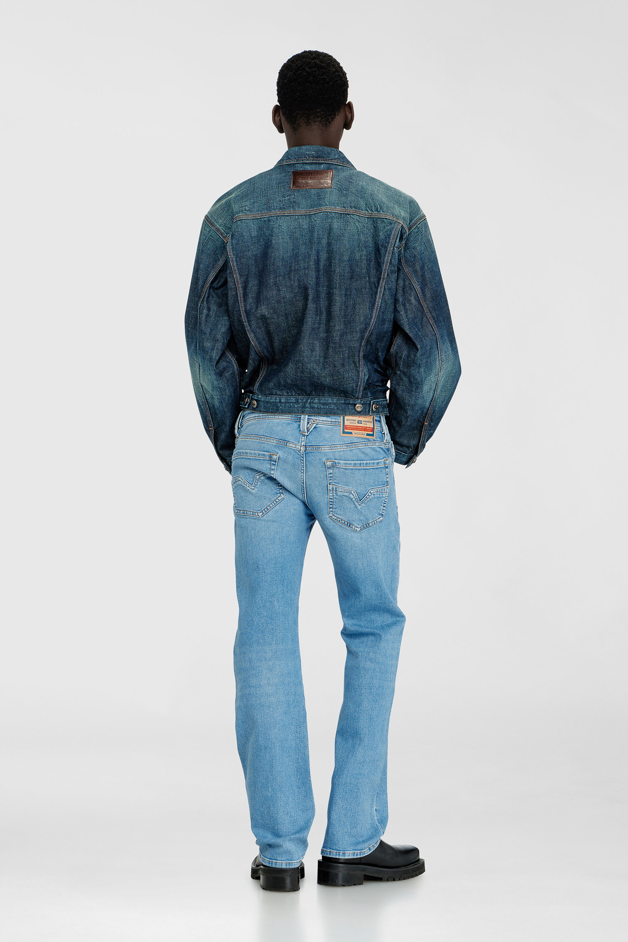 Diesel - Regular Jeans 1985 Larkee 0HDBJ Uomo, Blu Chiaro - Image 3