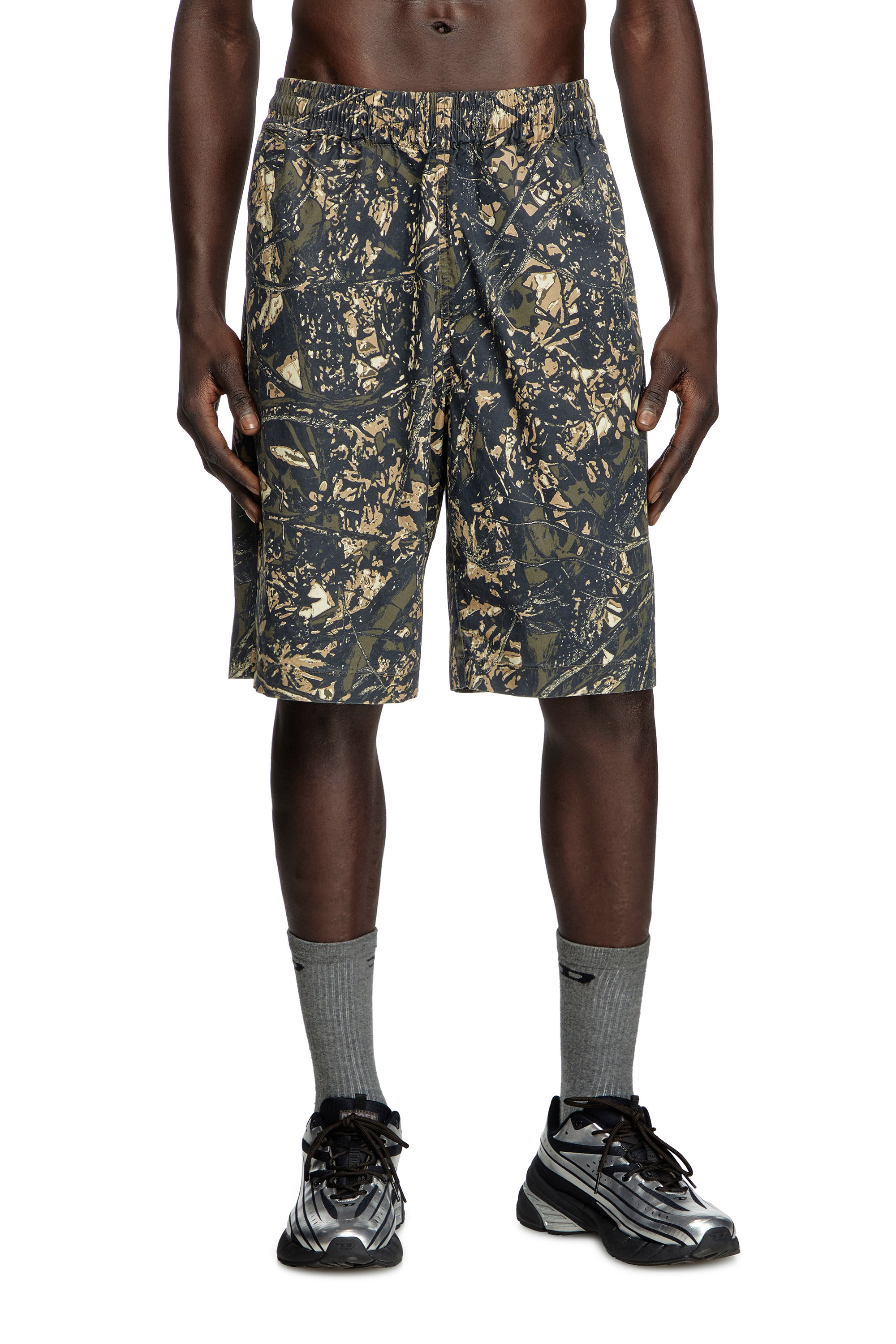 Diesel - P-OPWIK-C, Short al ginocchio con stampa camouflage Uomo in Multicolor - 1