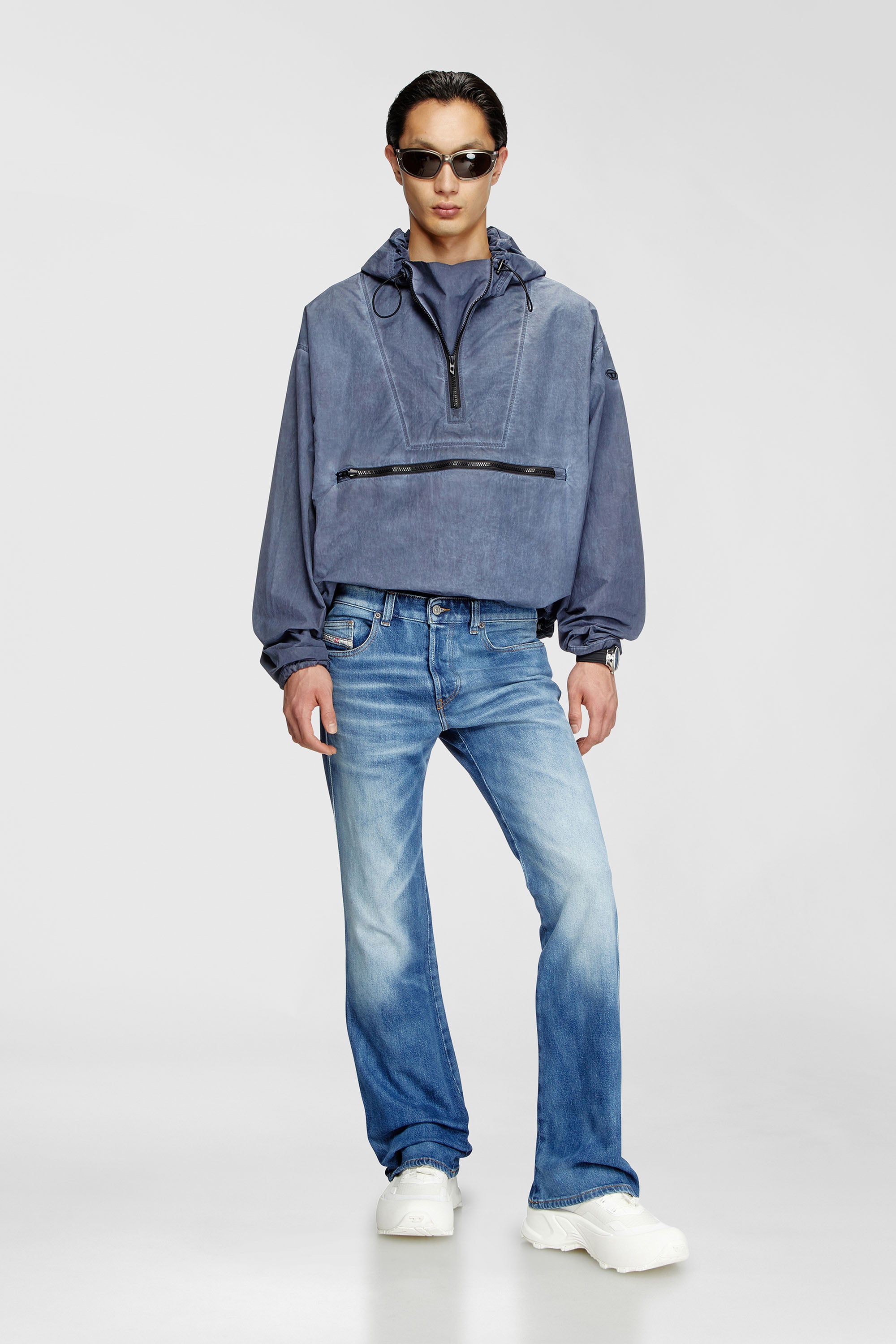 Diesel - Bootcut Jeans 1998 D-Buck 09L19 Uomo, Blu medio - Image 1