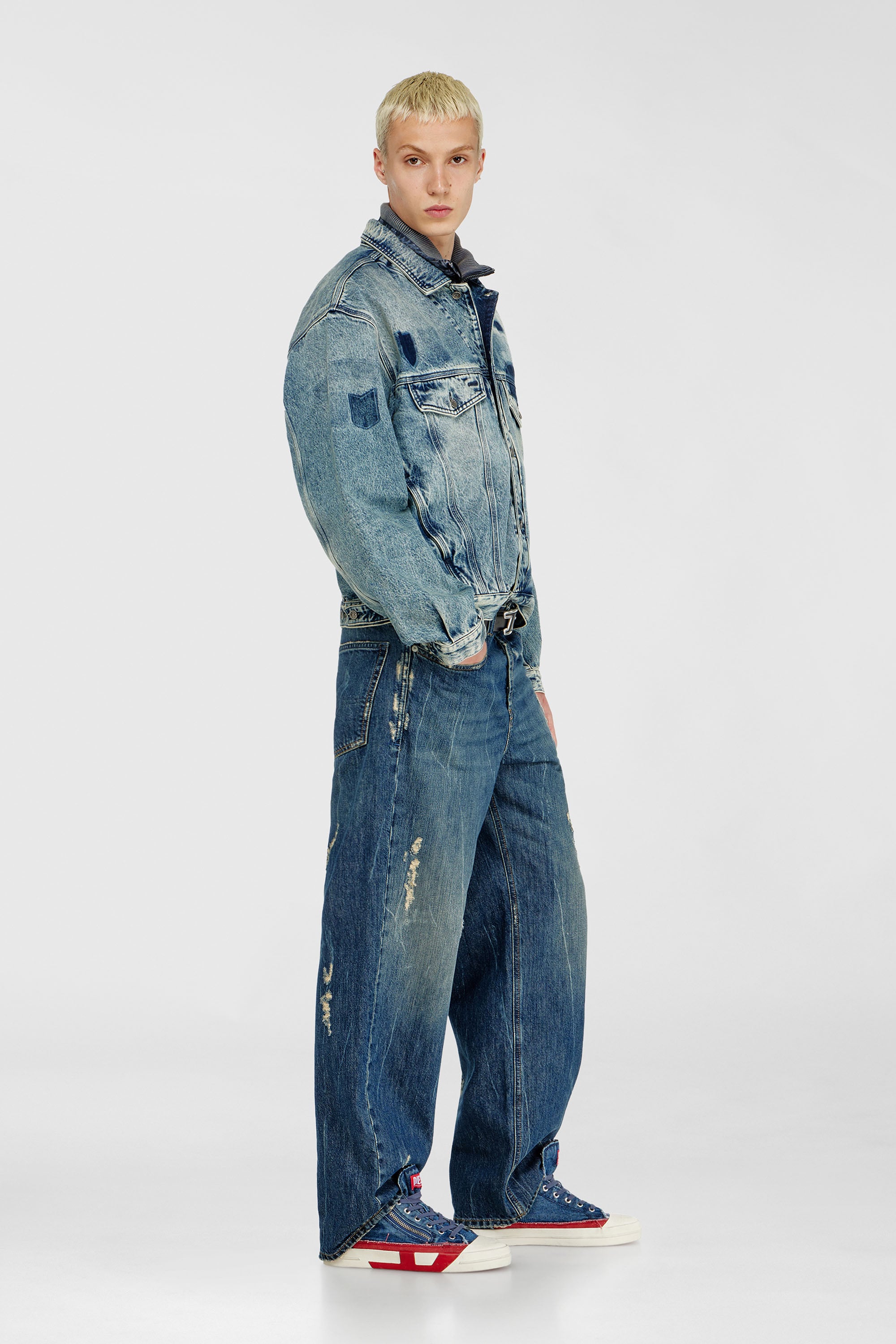 Diesel - Relaxed Jeans 2001 D-Macro 09Q28 Uomo, Blu medio - Image 2