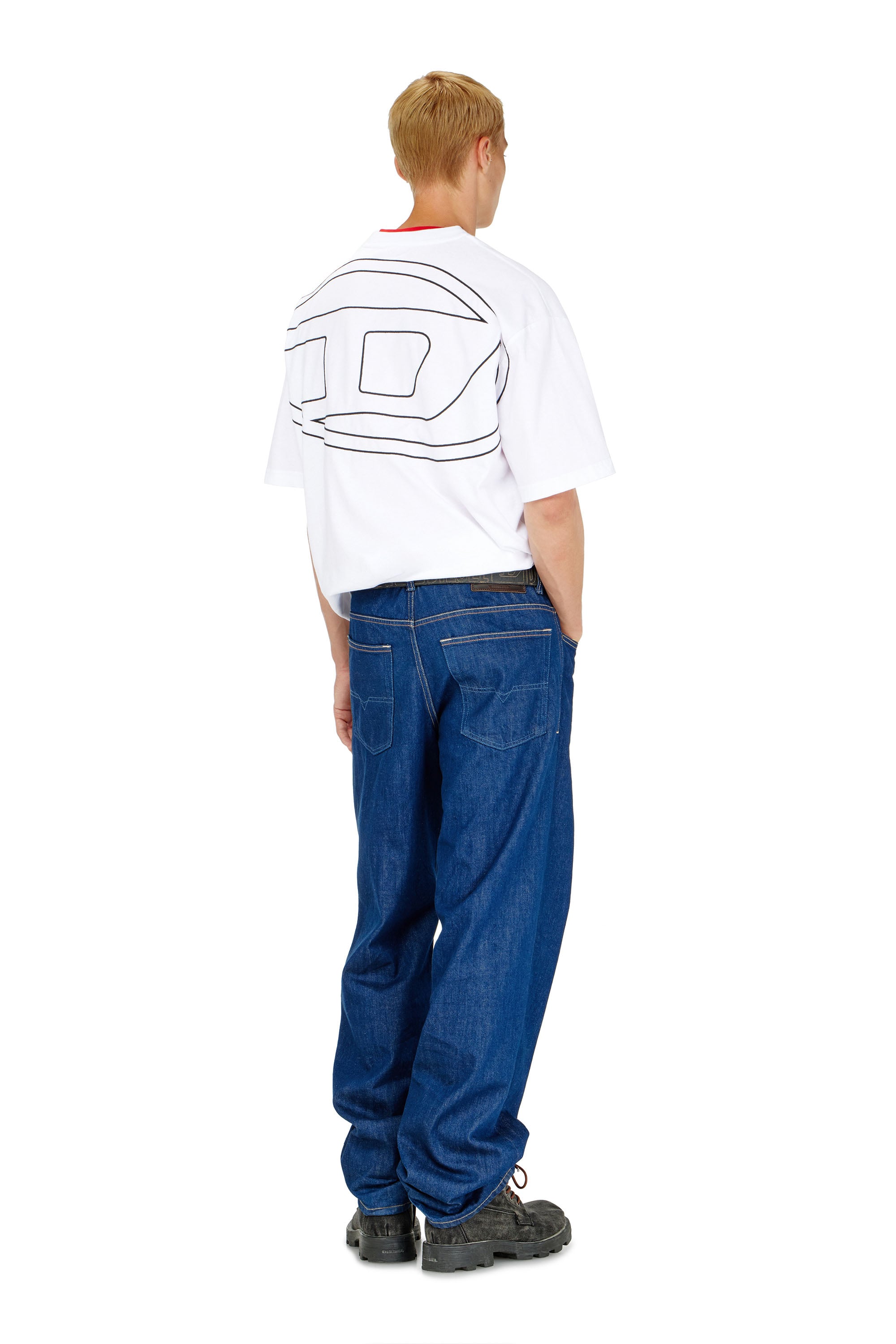 Diesel - T-BOGGY-MEGOVAL-D, T-shirt con maxi-ricamo oval D Uomo in Bianco - 2
