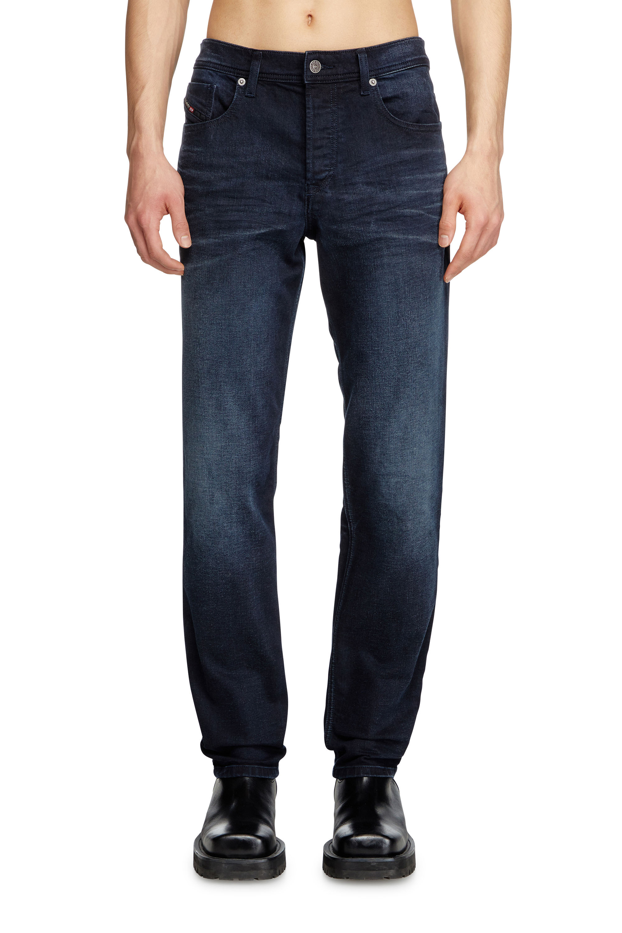 Diesel - Regular Jeans 2023 D-Finitive 0BMBX Uomo, Blu Scuro - Image 1