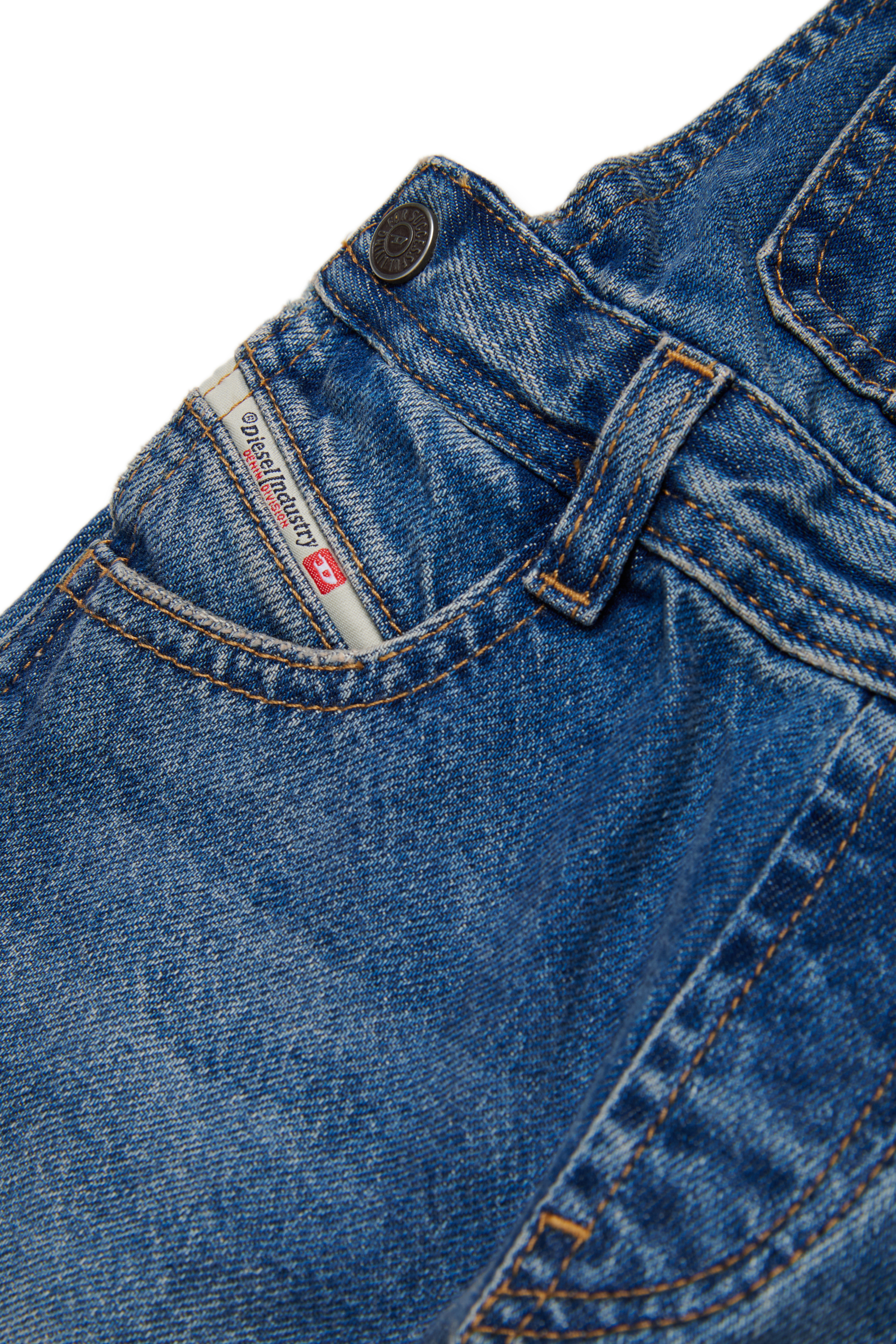 Diesel - JARYB, Salopette in denim con ricamo logo Uomo in Blu - 4