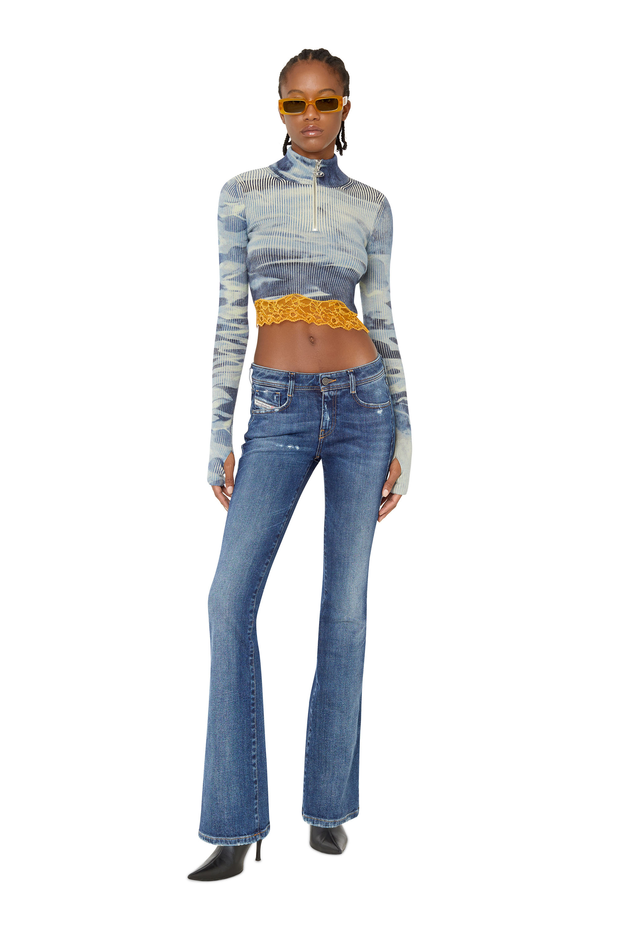 Diesel - 1969 D-Ebbey 09E45 Bootcut and Flare Jeans, Blu medio - Image 5