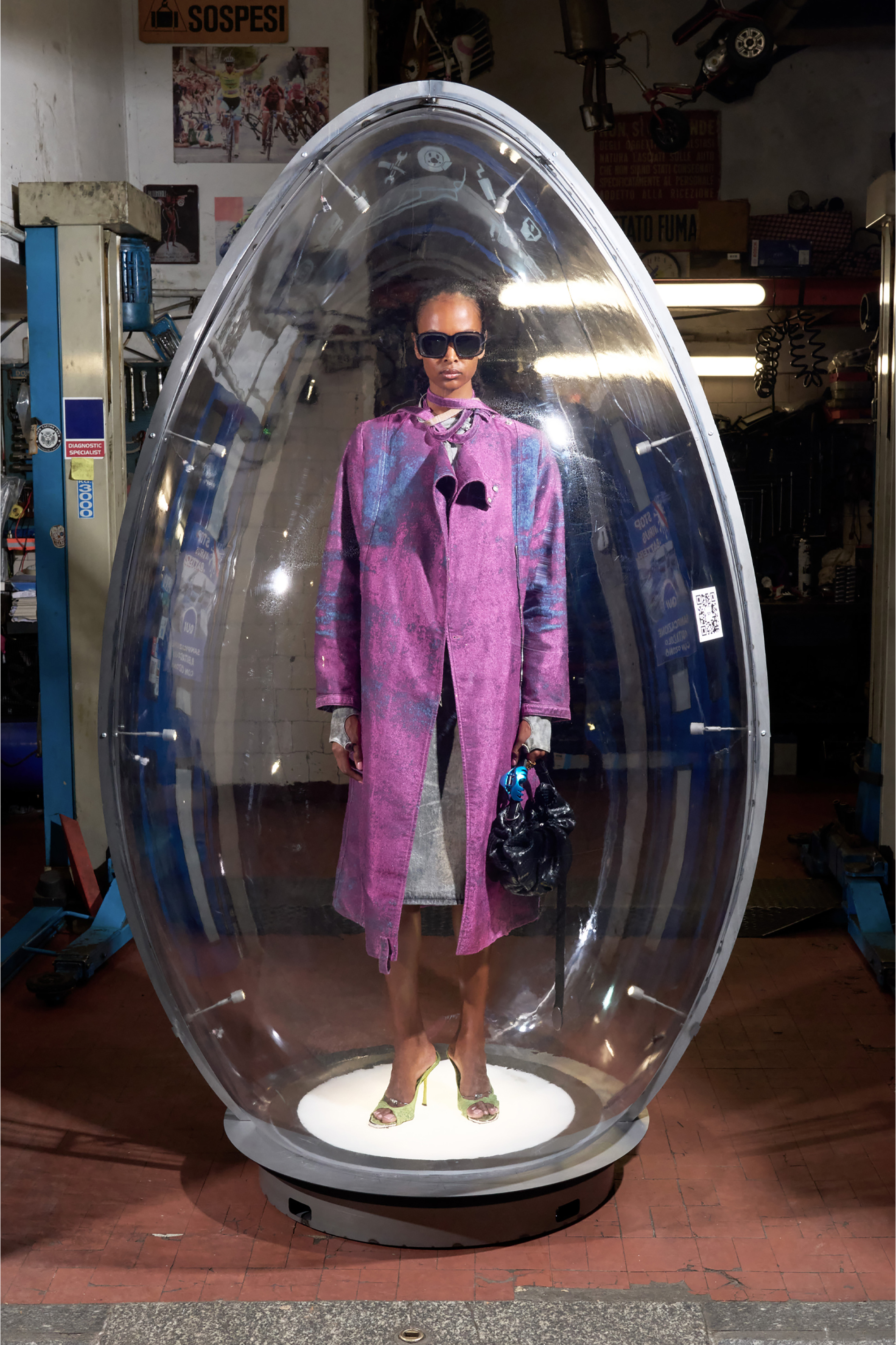 Diesel - DE-DELGAR-FSI, Cappotto in satin denim colorato Donna in Viola - 6