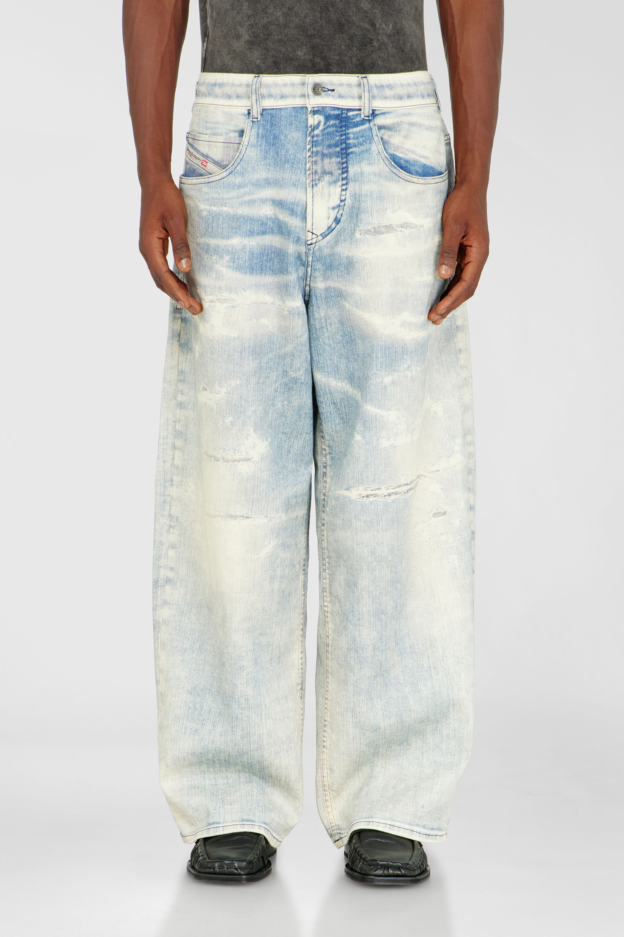Diesel - Relaxed 2097 D-Enim-M Joggjeans&reg; 068XM Unisex, Blu Chiaro - Image 1