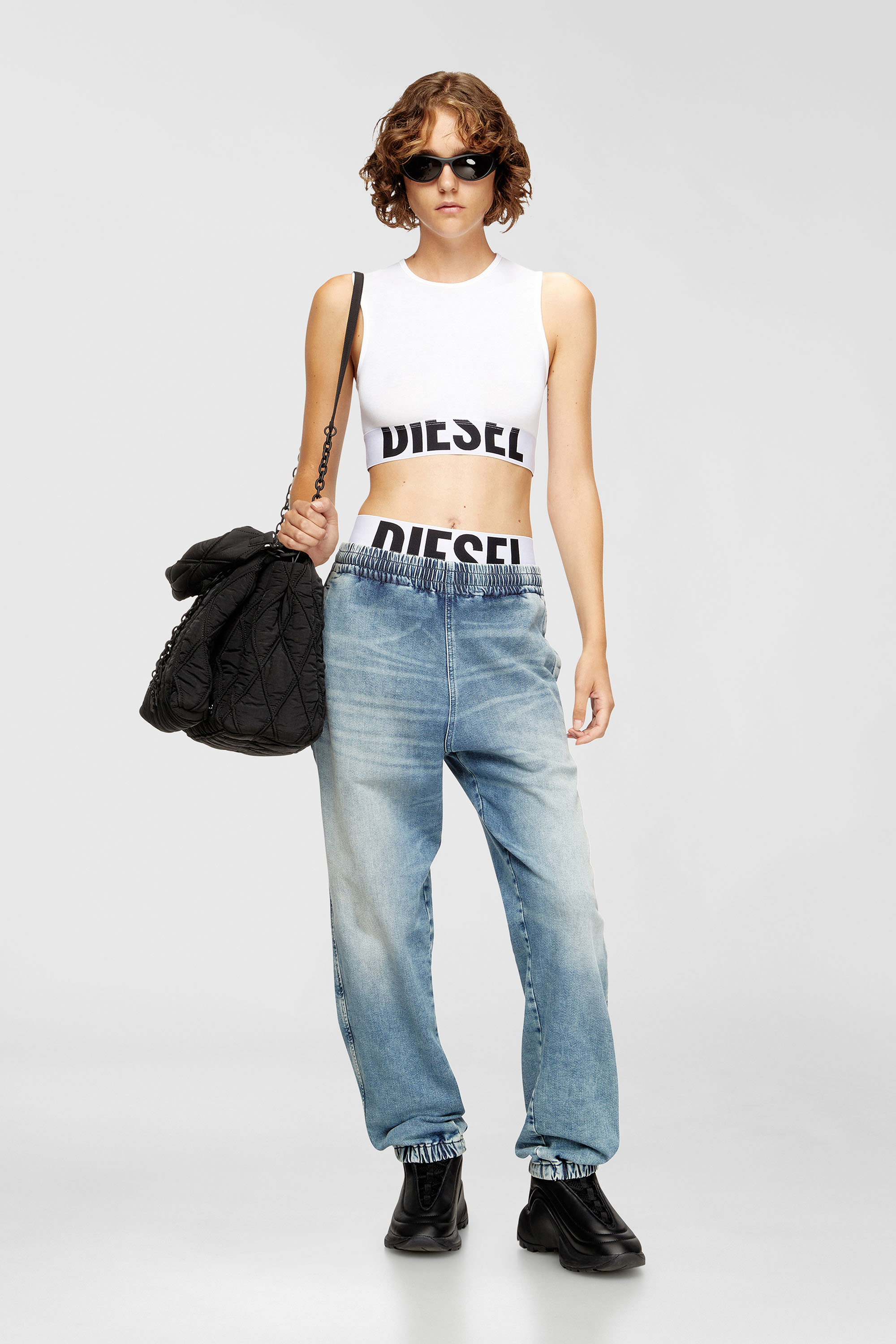Diesel - ADA-D-POP, Crop top con logo tagliato Donna in Bianco - 6