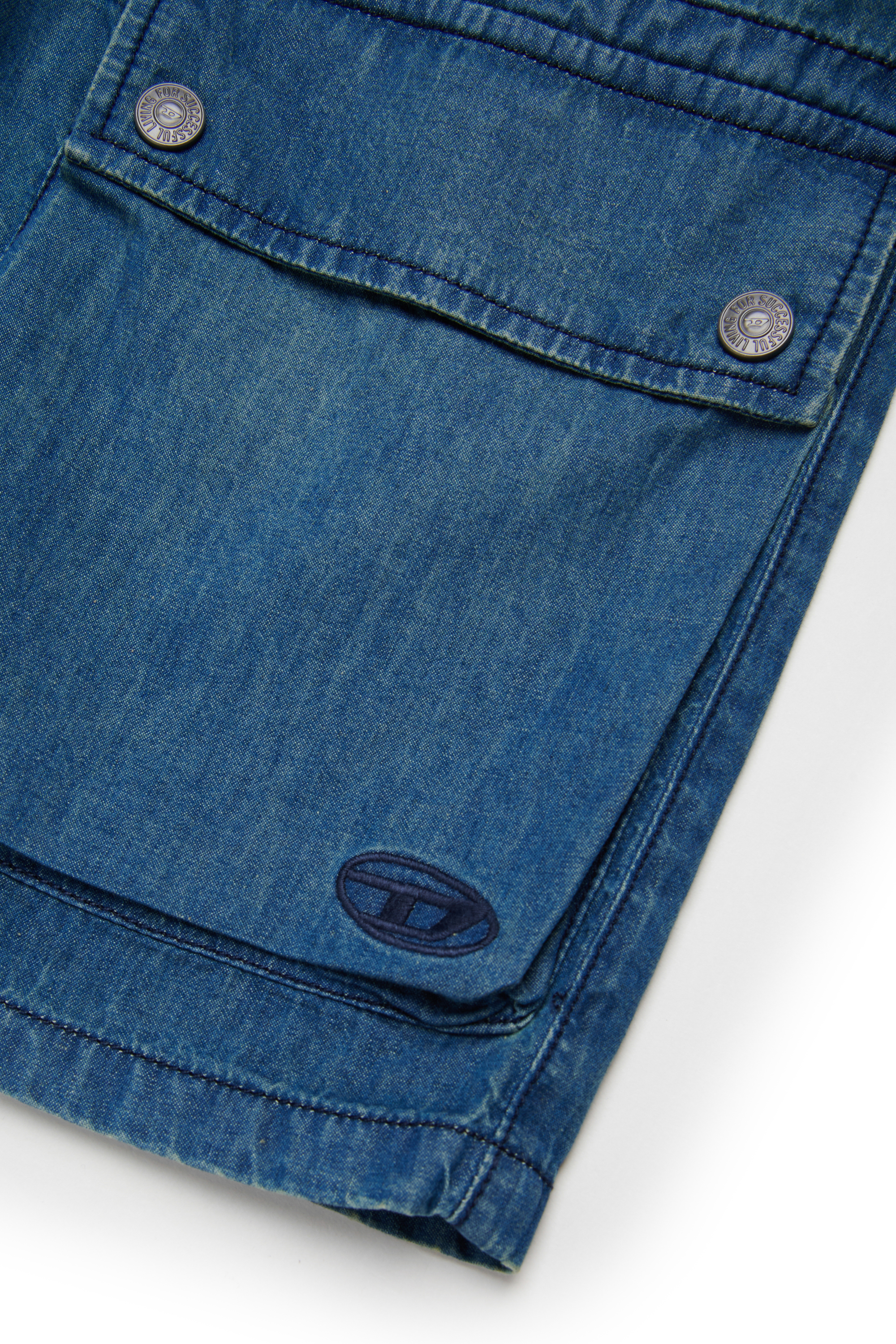 Diesel - PELTY, Shorts cargo in denim con vita elasticizzata Donna in Blu - 4