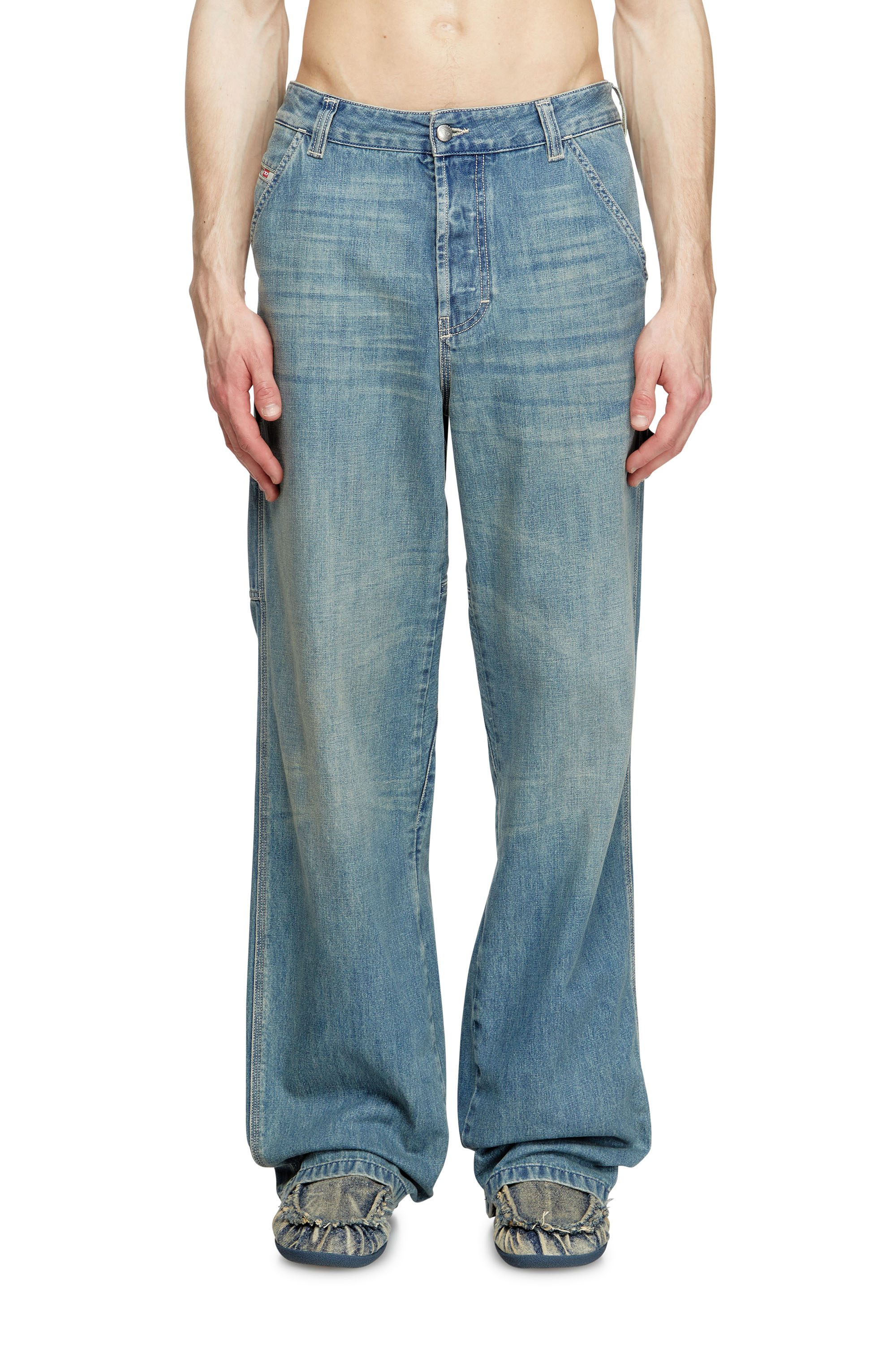 Diesel - Relaxed Jeans D-Livery 068SK Uomo, Blu Chiaro - Image 1