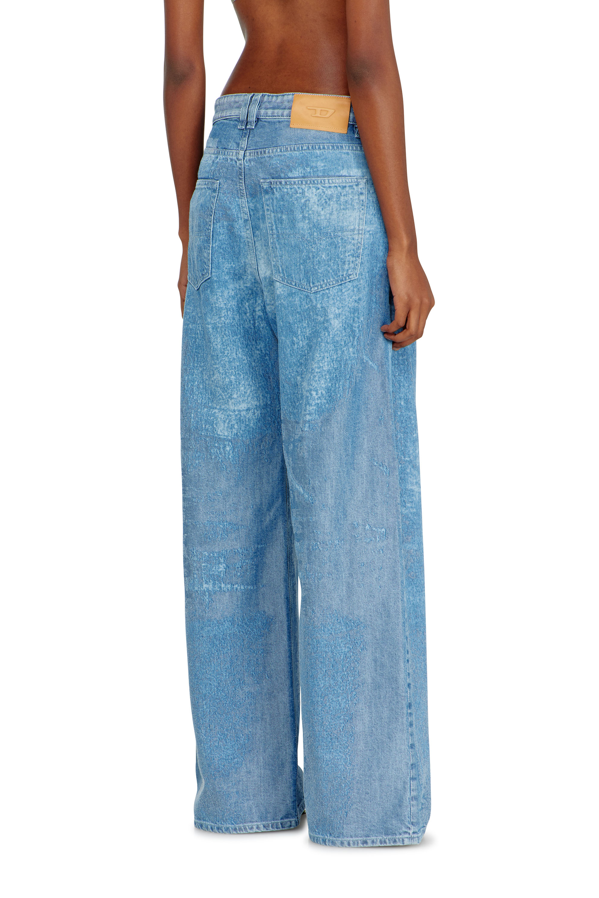 Diesel - Relaxed Jeans 1996 D-Sire 09P23 Donna, Blu Chiaro - Image 4