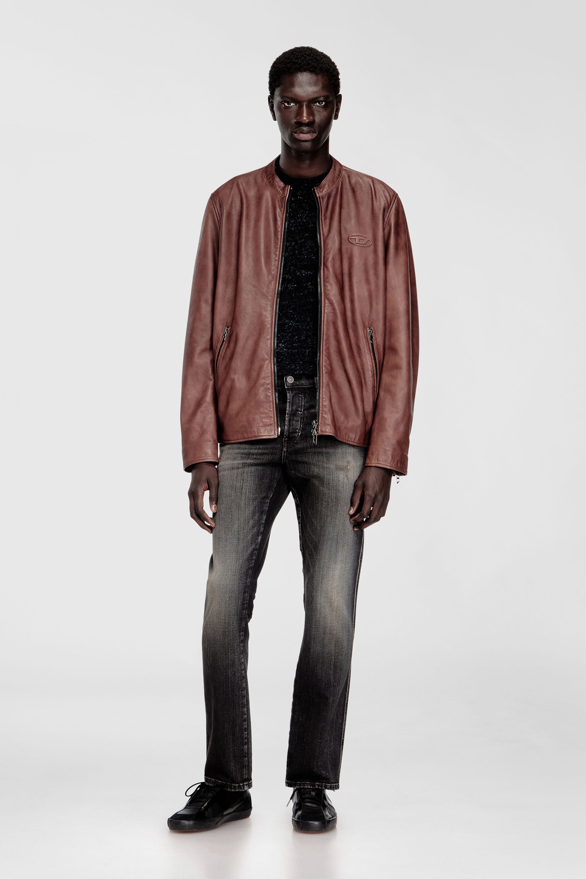 Diesel - Slim Jeans 1993 D-Vyl 0ADBU Uomo, Nero - Image 1