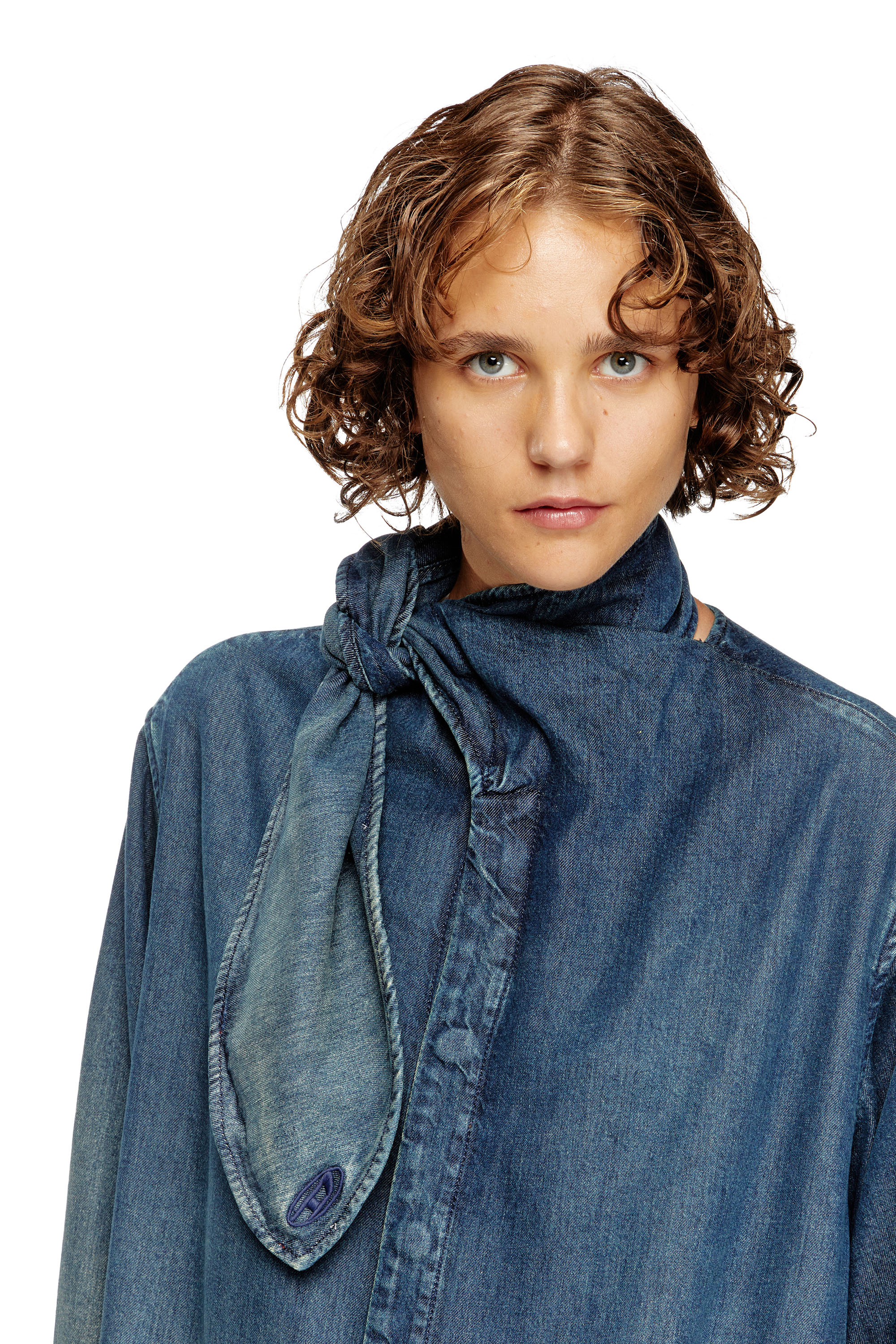 Diesel - DE-BARBARA-S, Abito lungo a camicia in denim fluido Donna in Blu - 4