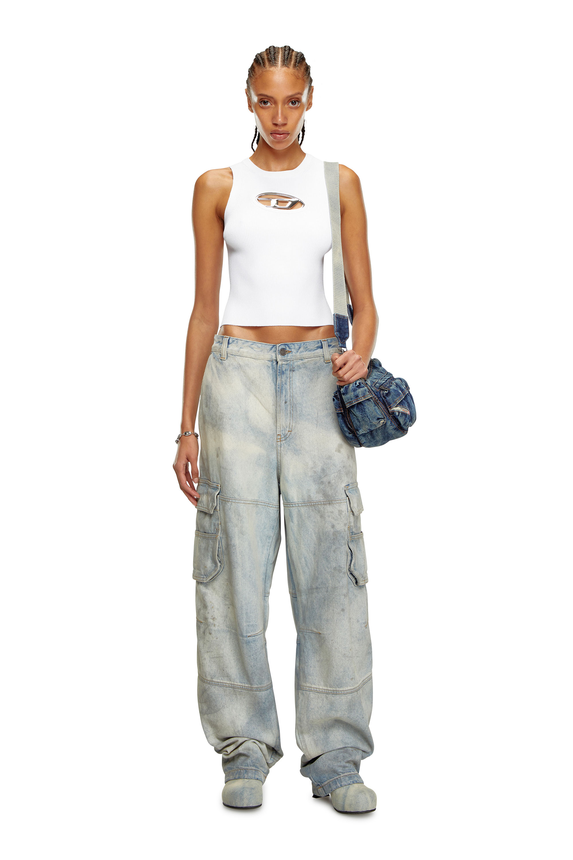 Diesel - M-ONERVA-TOP, Top in maglia con apertura riempita e logo in metallo Donna in Bianco - 1