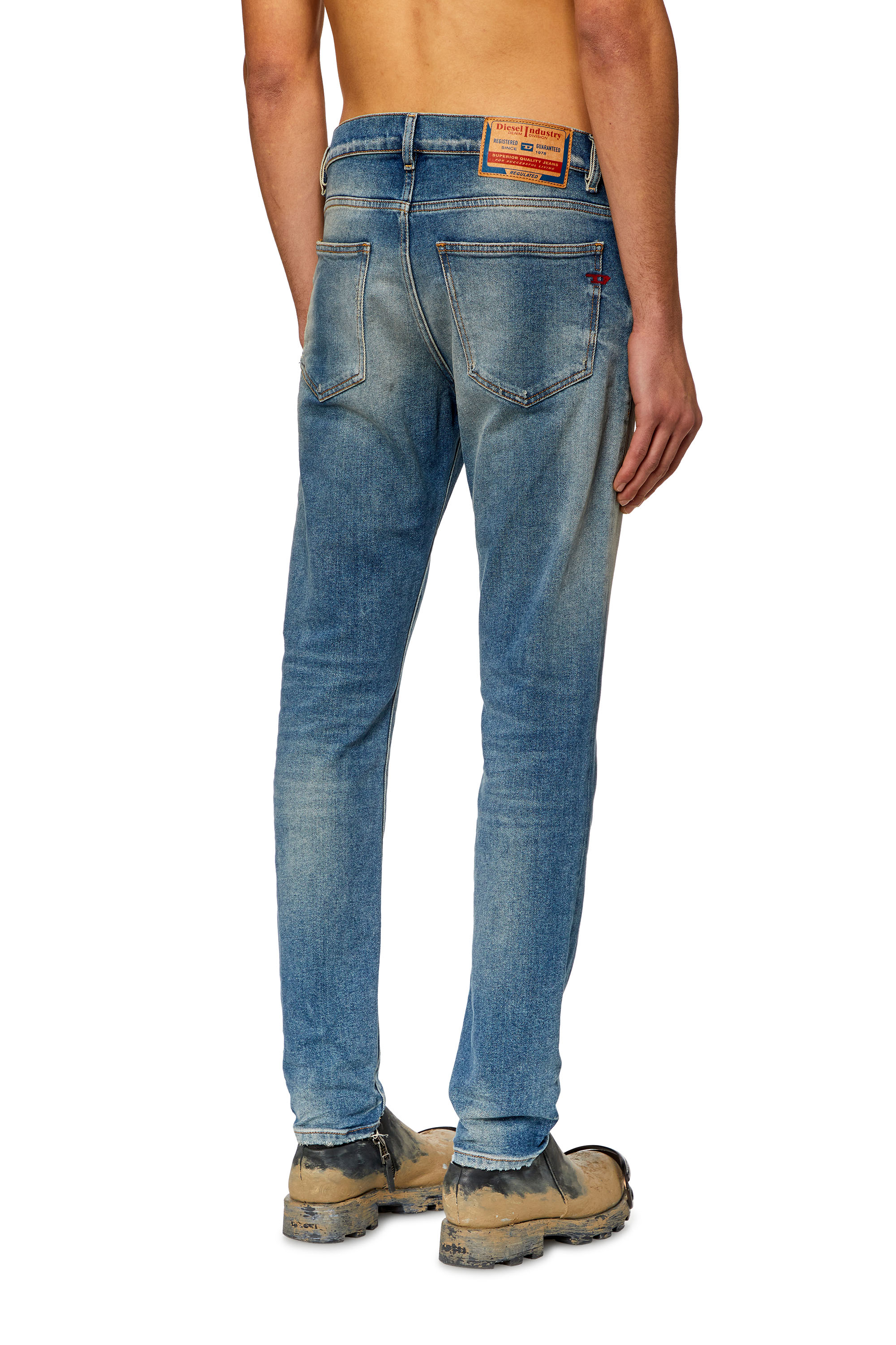 Diesel - Slim Jeans 2019 D-Strukt 09H55, Blu Chiaro - Image 2