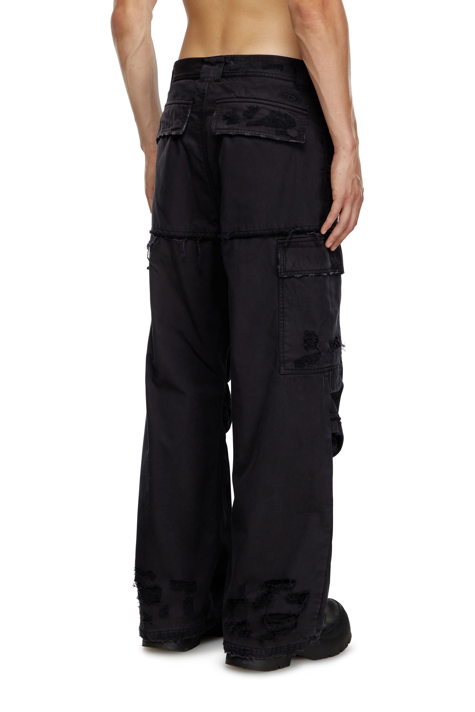 Diesel - P-OISE, Pantaloni con tasche in cotone dobby Uomo in Nero - 4