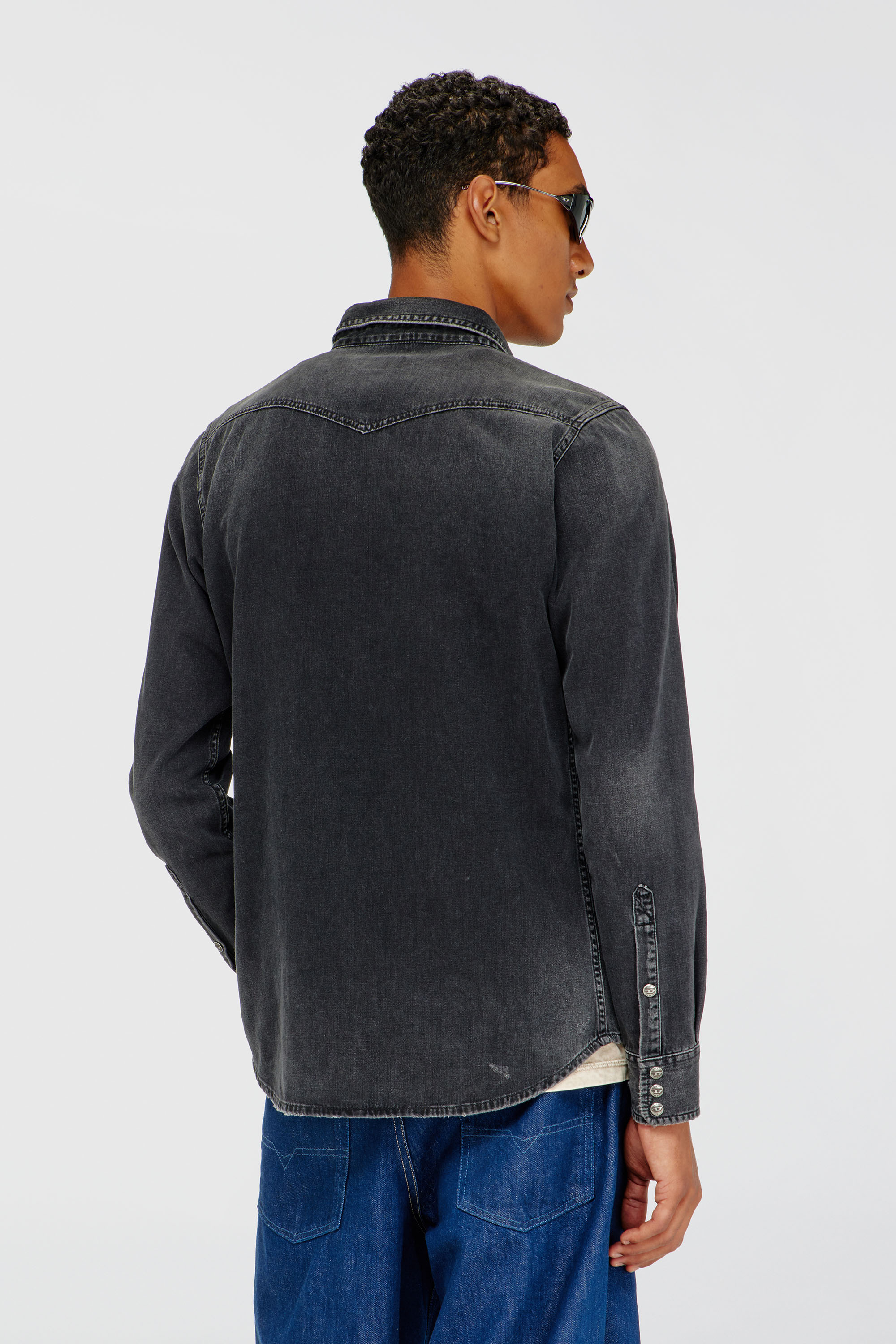 Diesel - D-VEGA, Overshirt in denim Uomo in Nero - 4