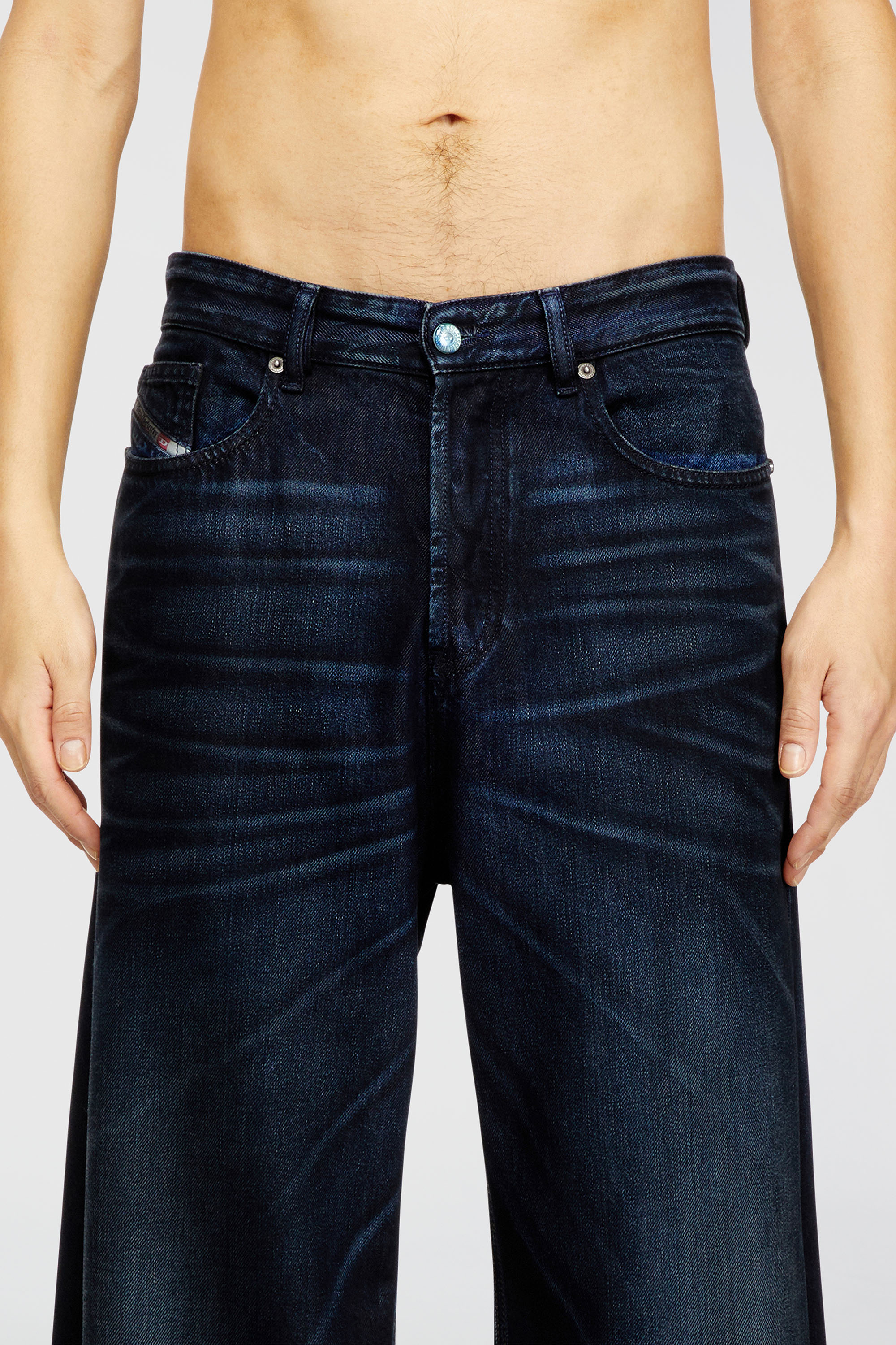 Diesel - Relaxed Jeans D-Rise 09N21 Uomo, Blu Scuro - Image 5