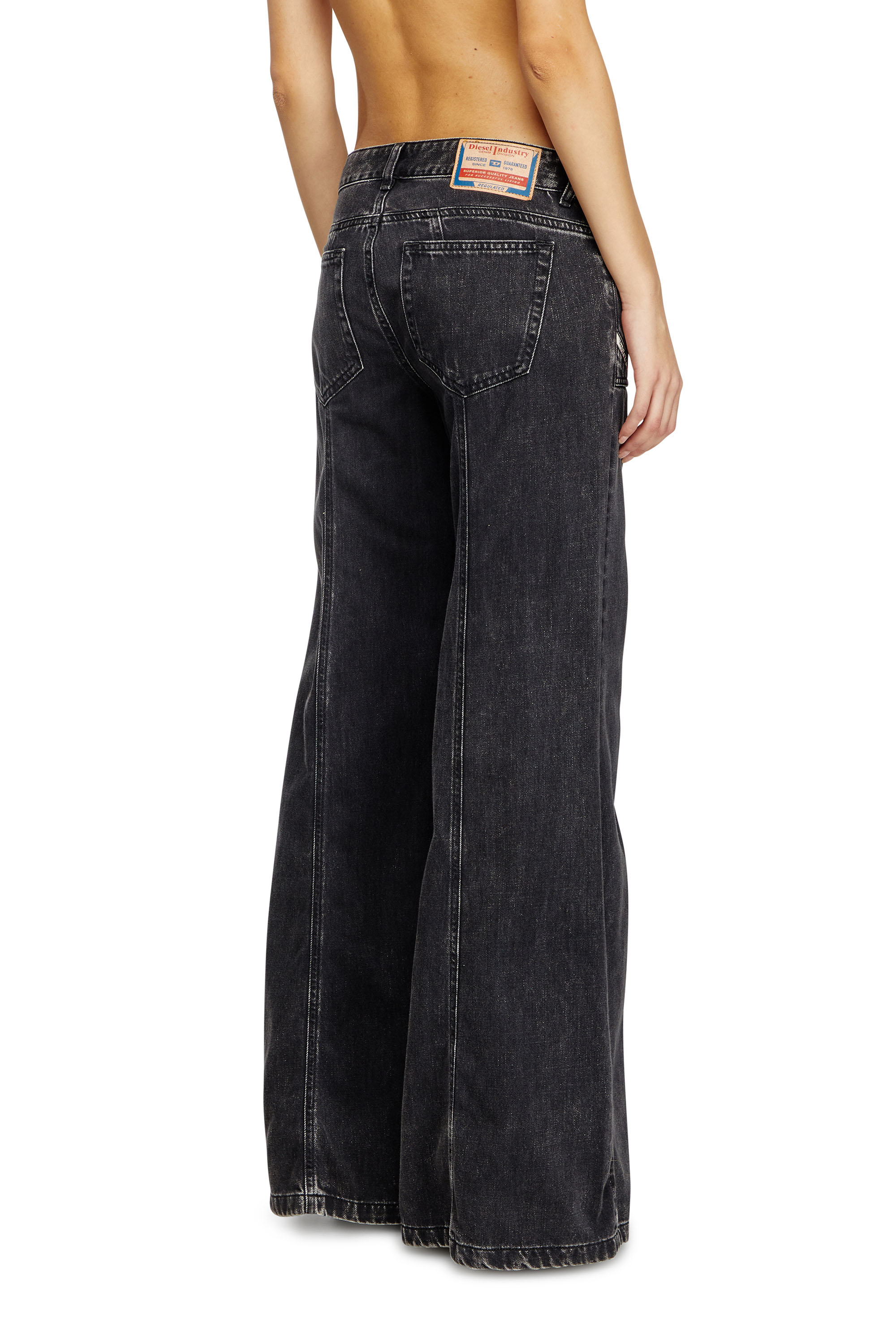 Diesel - Flare Jeans D-Akii 068HN Donna, Nero/Grigio scuro - Image 1