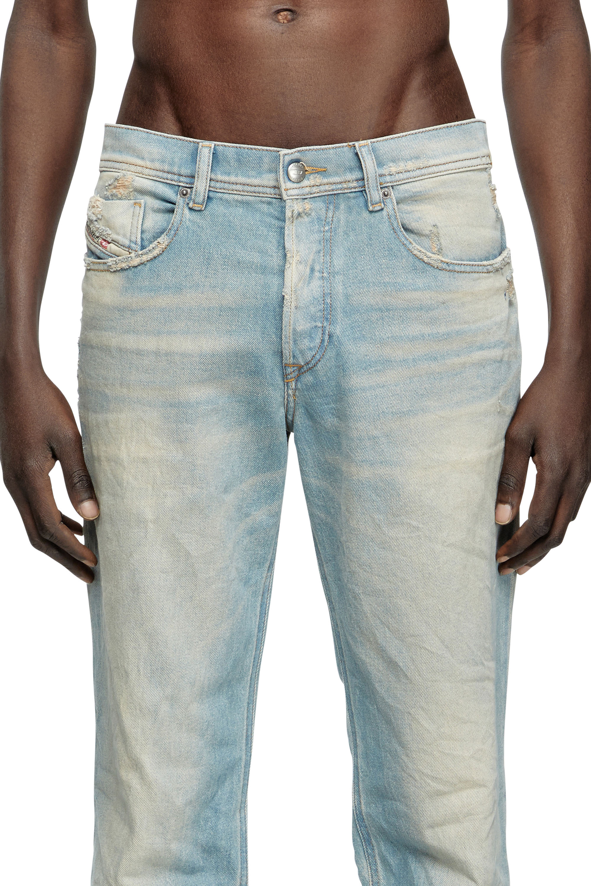 Diesel - Regular Jeans 2023 D-Finitive 09L23 Uomo, Blu Chiaro - Image 5