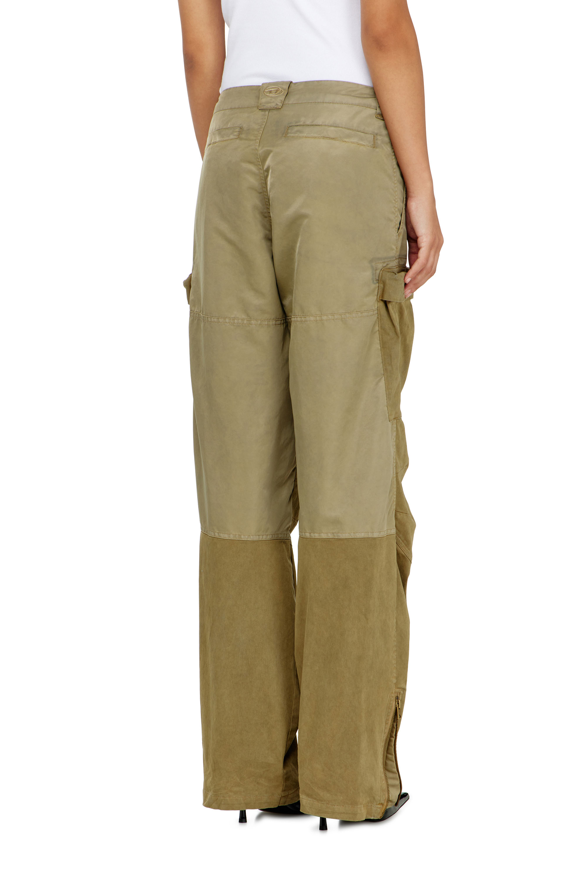 Diesel - P-ARKER, Pantaloni cargo in cotone e nylon Donna in Verde - 3