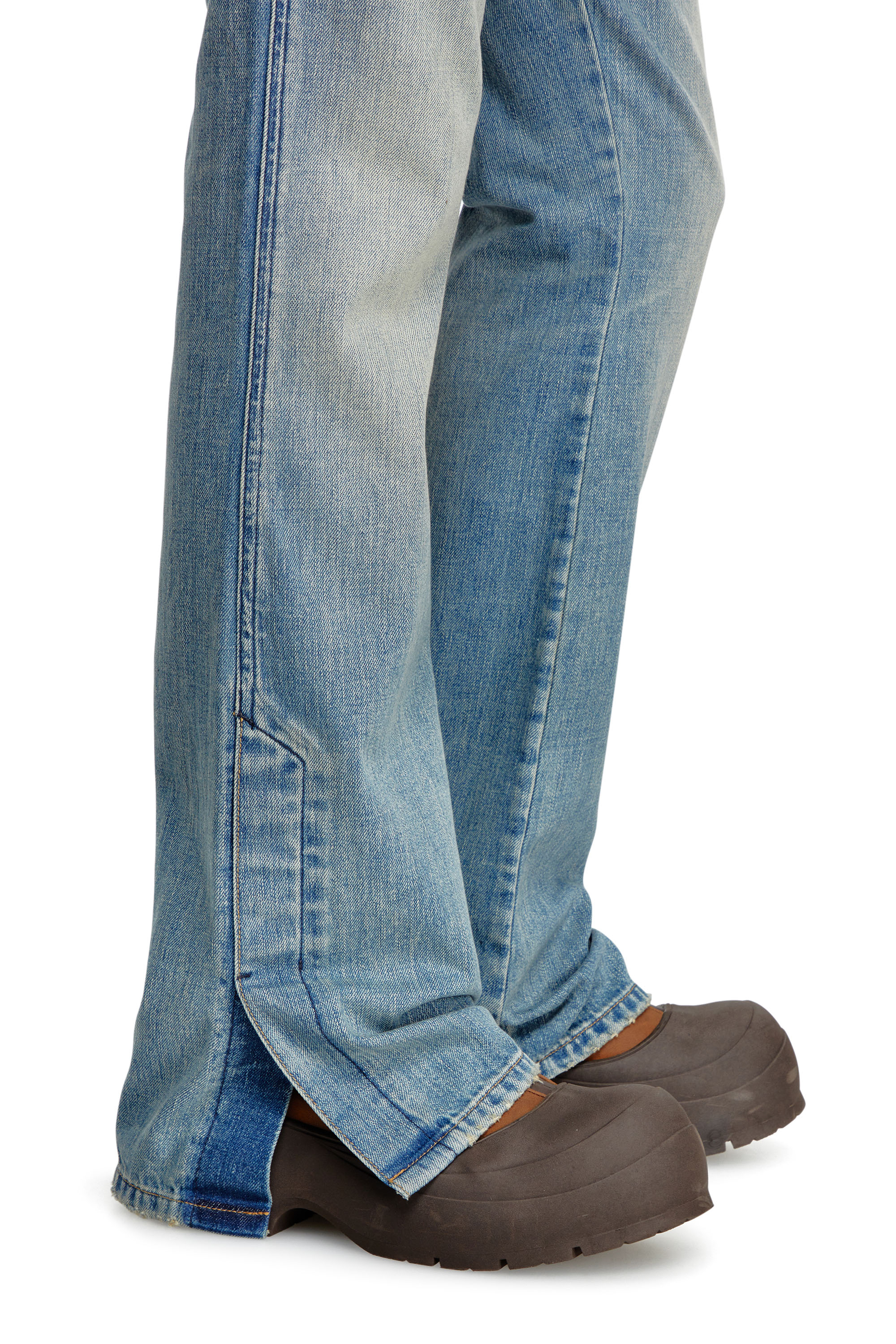 Diesel - Uomo Bootcut Jeans D-Backler 0GRDN, Blu Chiaro - Image 4