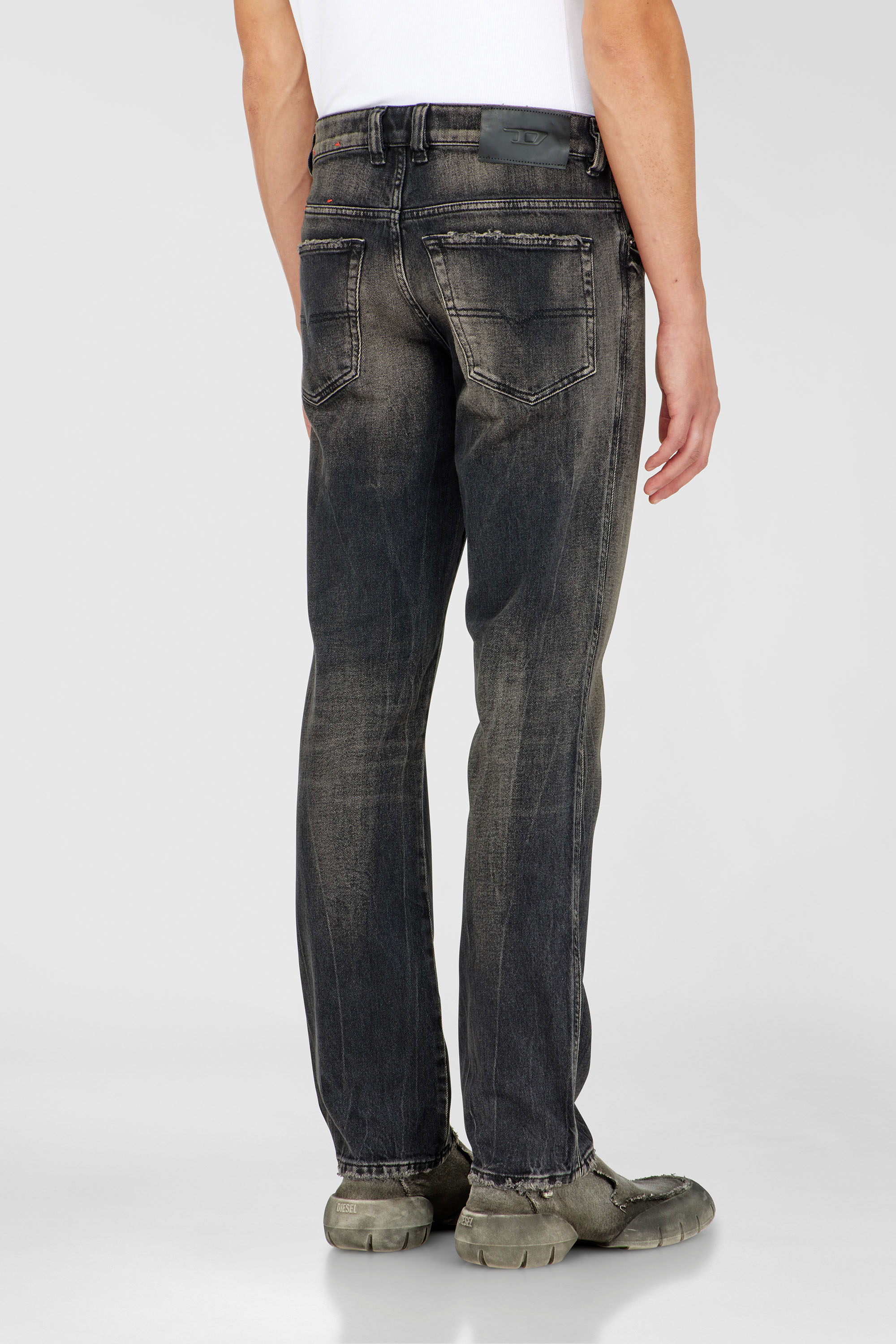 Diesel - Slim Jeans 1993 D-Vyl 09P46 Uomo, Nero/Grigio scuro - Image 5