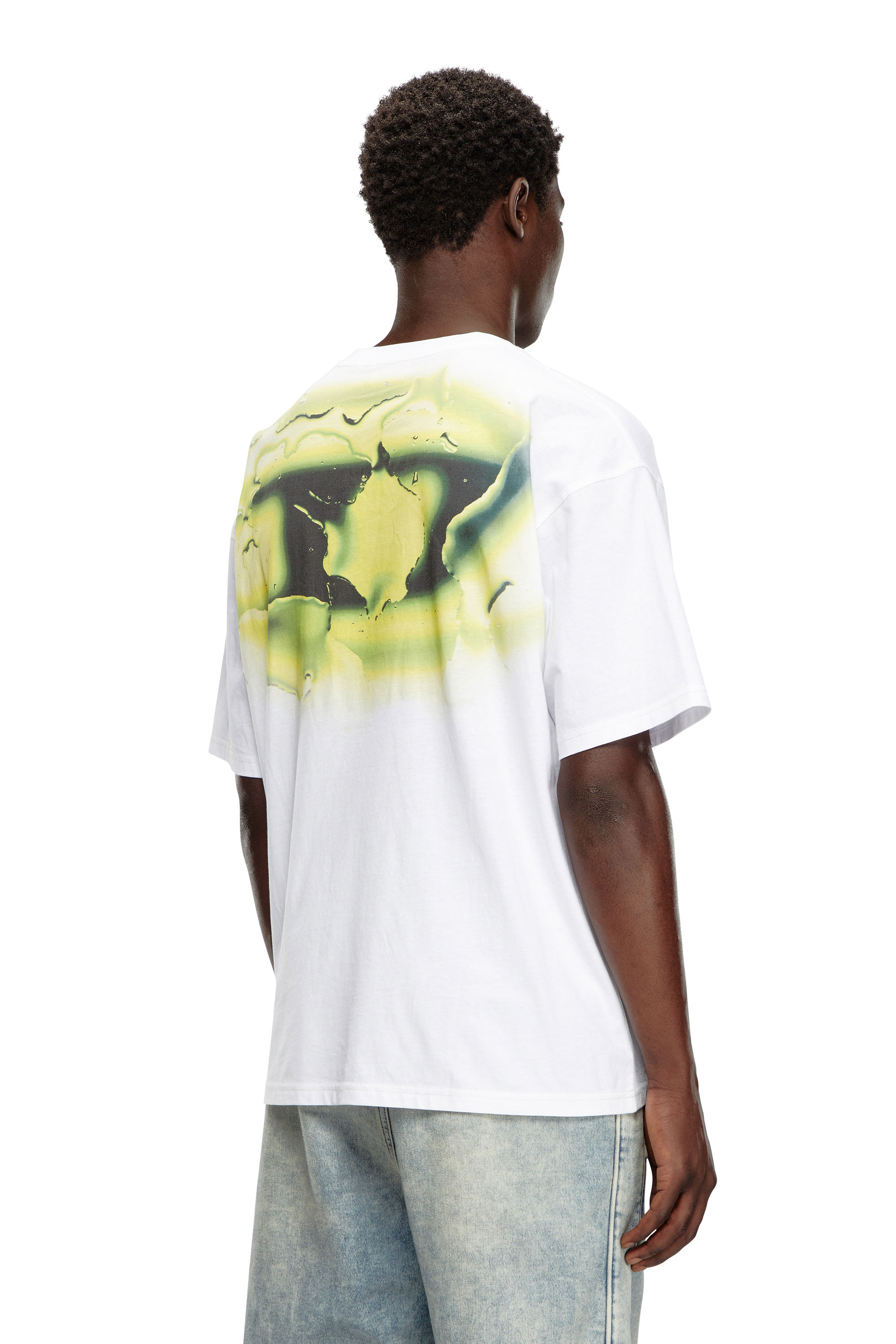 Diesel - T-BOXT-K3, Uomo T-shirt con logo effetto illuminato in Bianco - Image 4