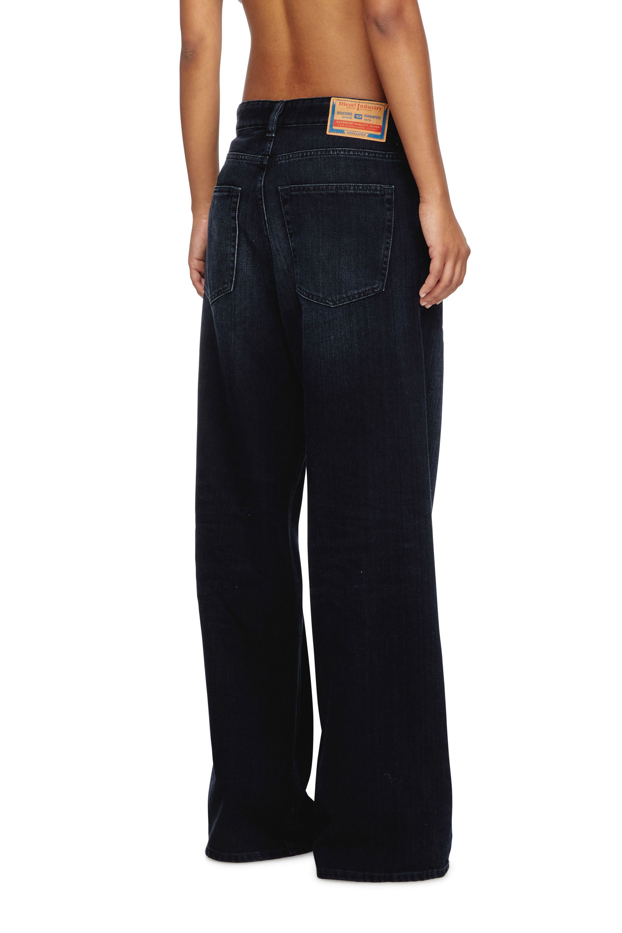 Diesel - Relaxed Jeans 1996 D-Sire 09L54 Donna, Blu Scuro - Image 4