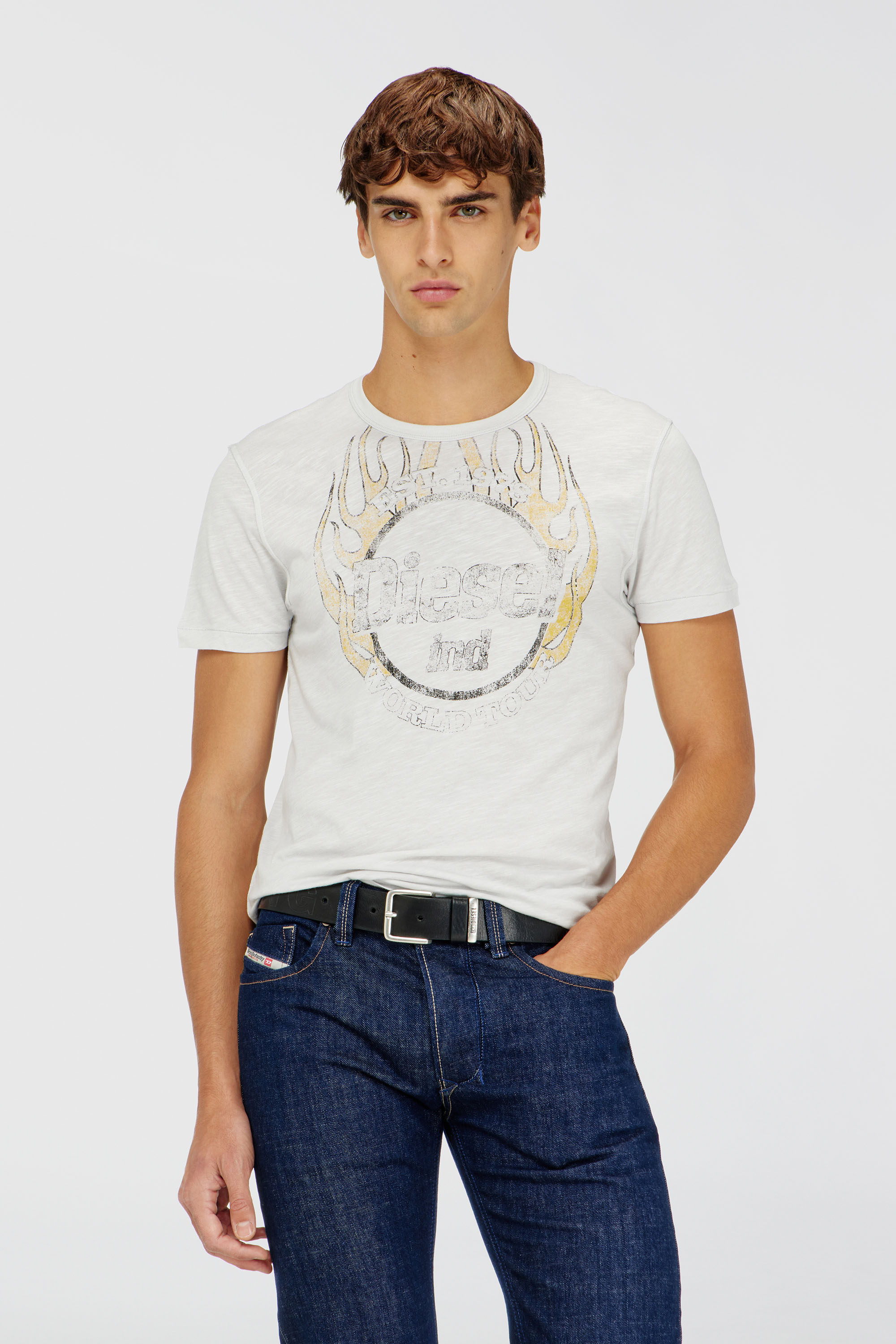Diesel - T-NOTS, T-shirt in jersey fiammato con stampa effetto craquel&eacute; Uomo in Bianco - 3