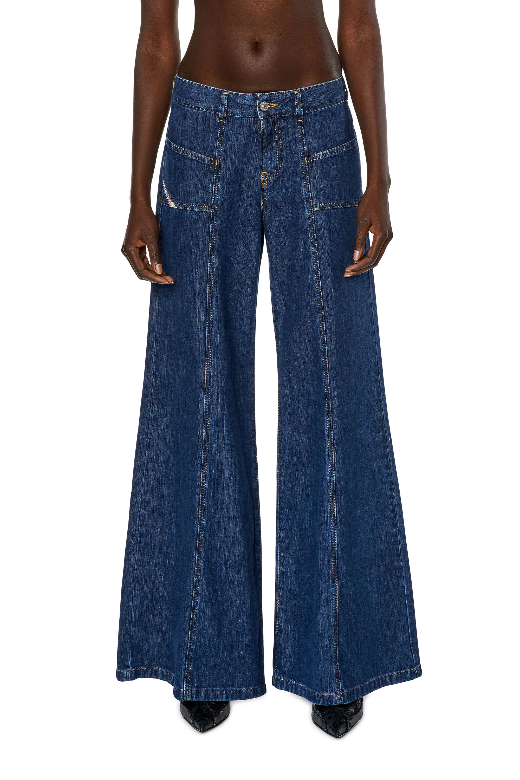 Diesel - Bootcut and Flare Jeans D-Aki 09H99, Blu Scuro - Image 2