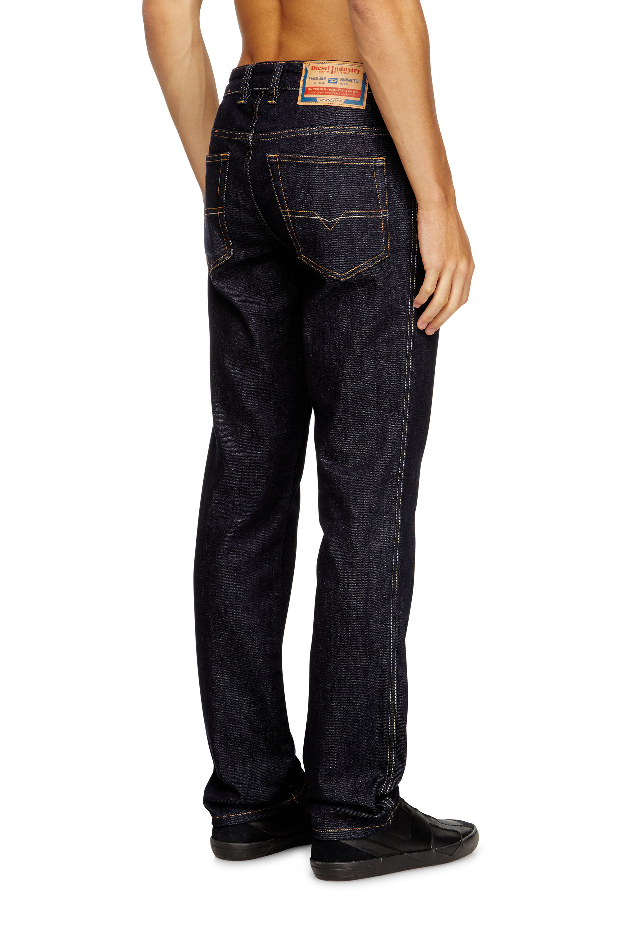Diesel - Slim Jeans 1993 D-Vyl 0DBEJ Uomo, Blu Scuro - Image 4