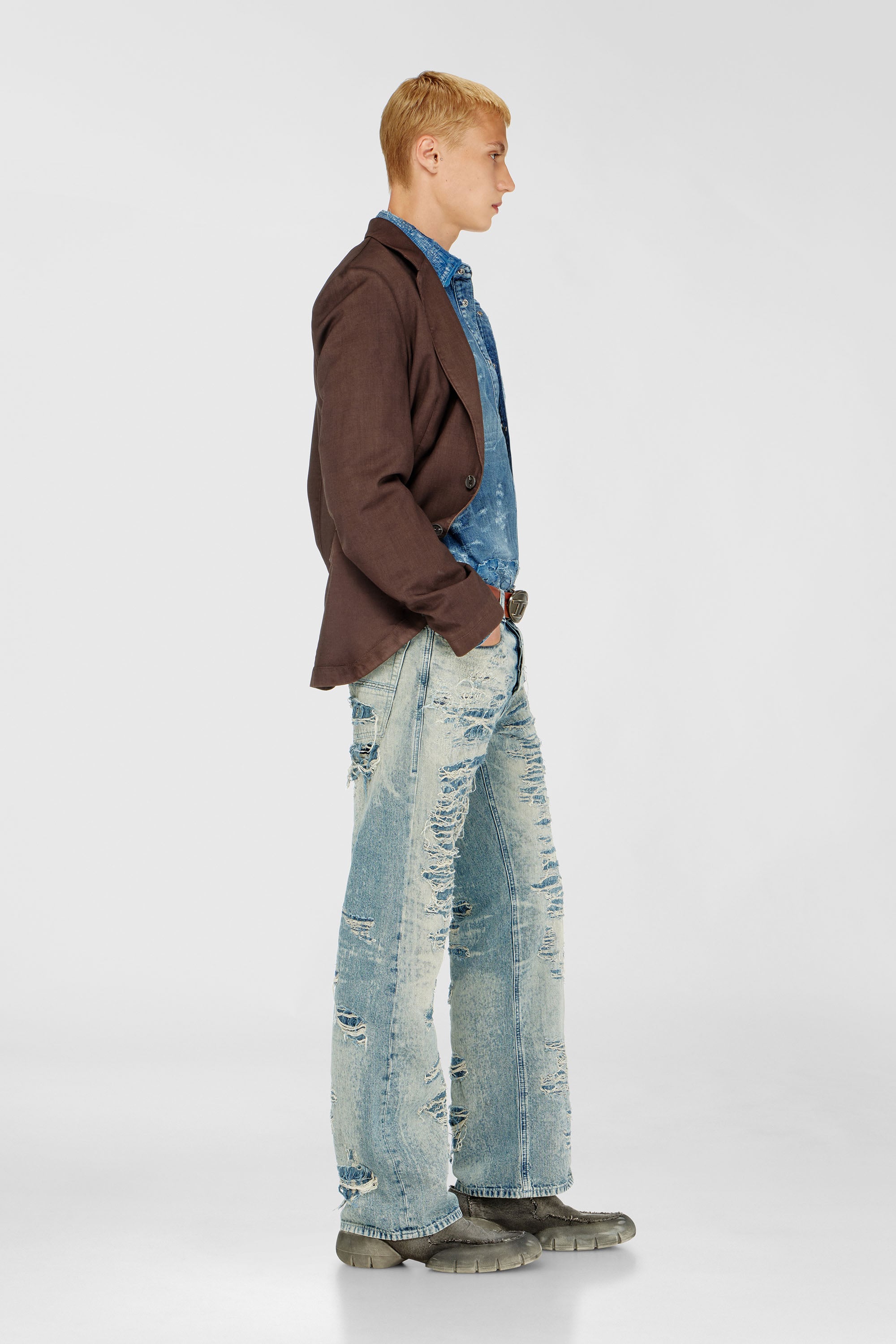 Diesel - Relaxed Jeans 1980 D-Eeper 068YM Uomo, Blu medio - Image 2
