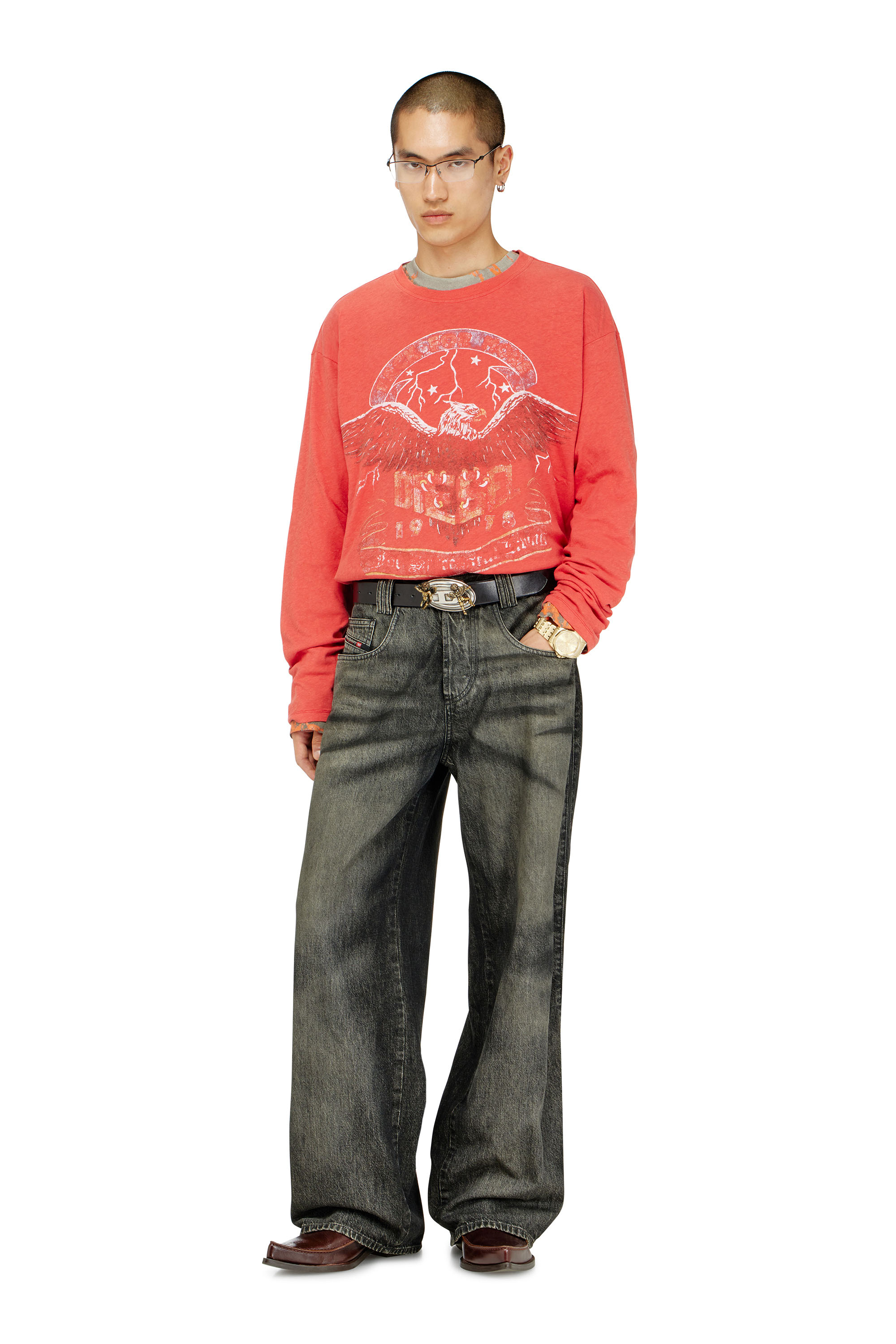 Diesel - T-GERI-LS, T-shirt a manica lunga con grafiche da concerto Uomo in Rosso - 2