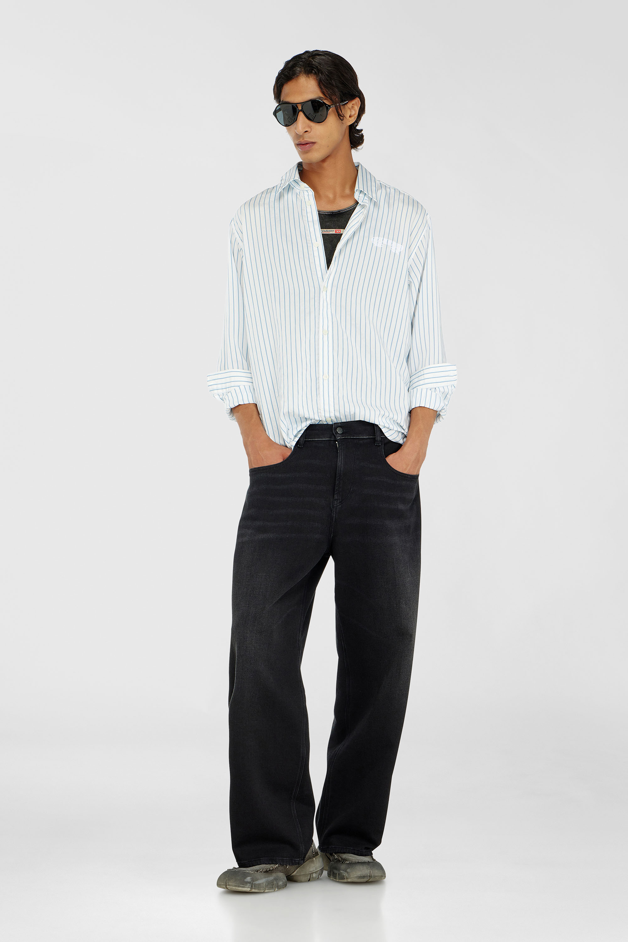 Diesel - Relaxed 2097 D-Enim-M Joggjeans&reg; 09P90 Unisex, Nero/Grigio scuro - Image 1
