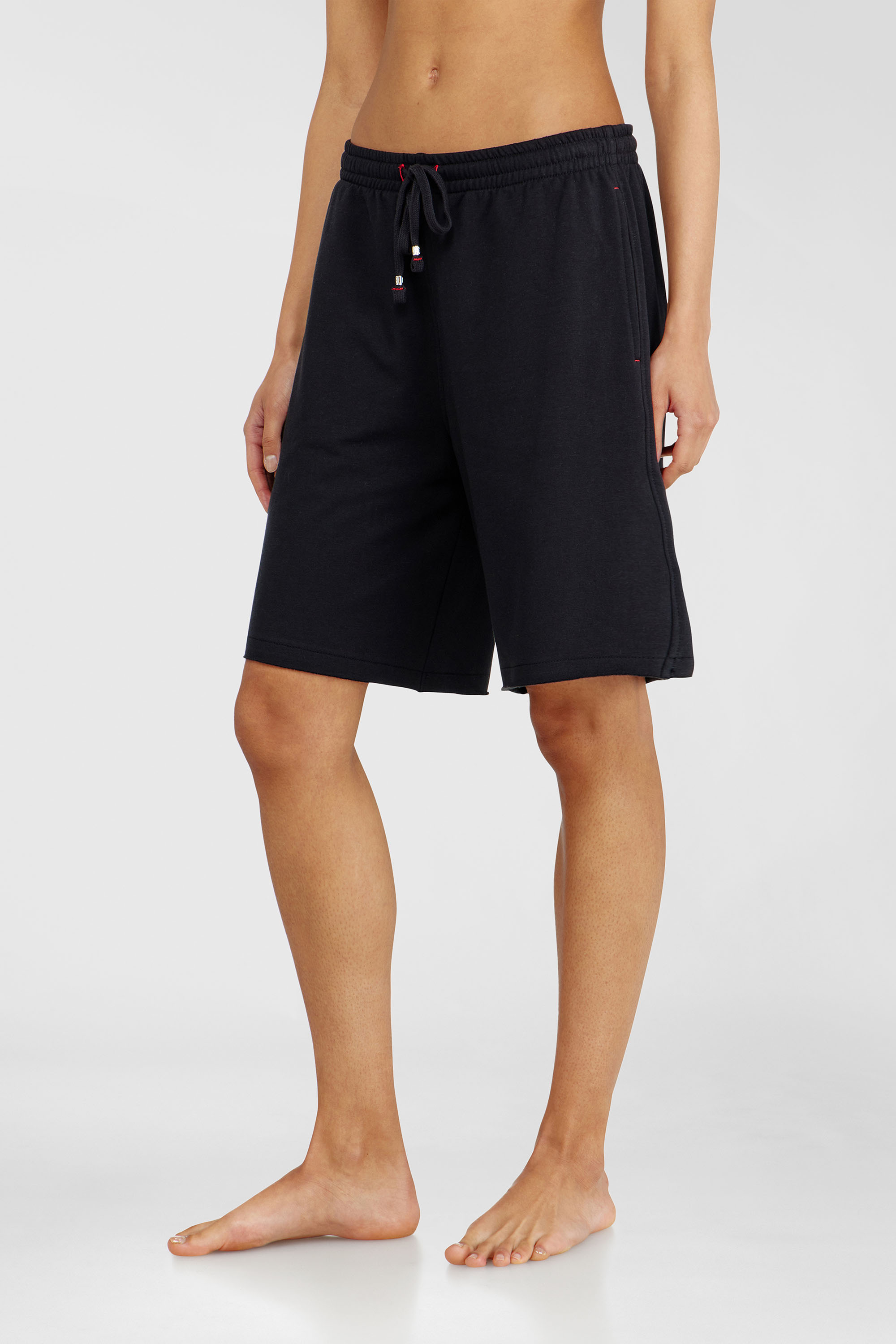 Diesel - CLARA-D-CORE, Pantaloncini smerigliati con orli vivi Donna in Nero - 1