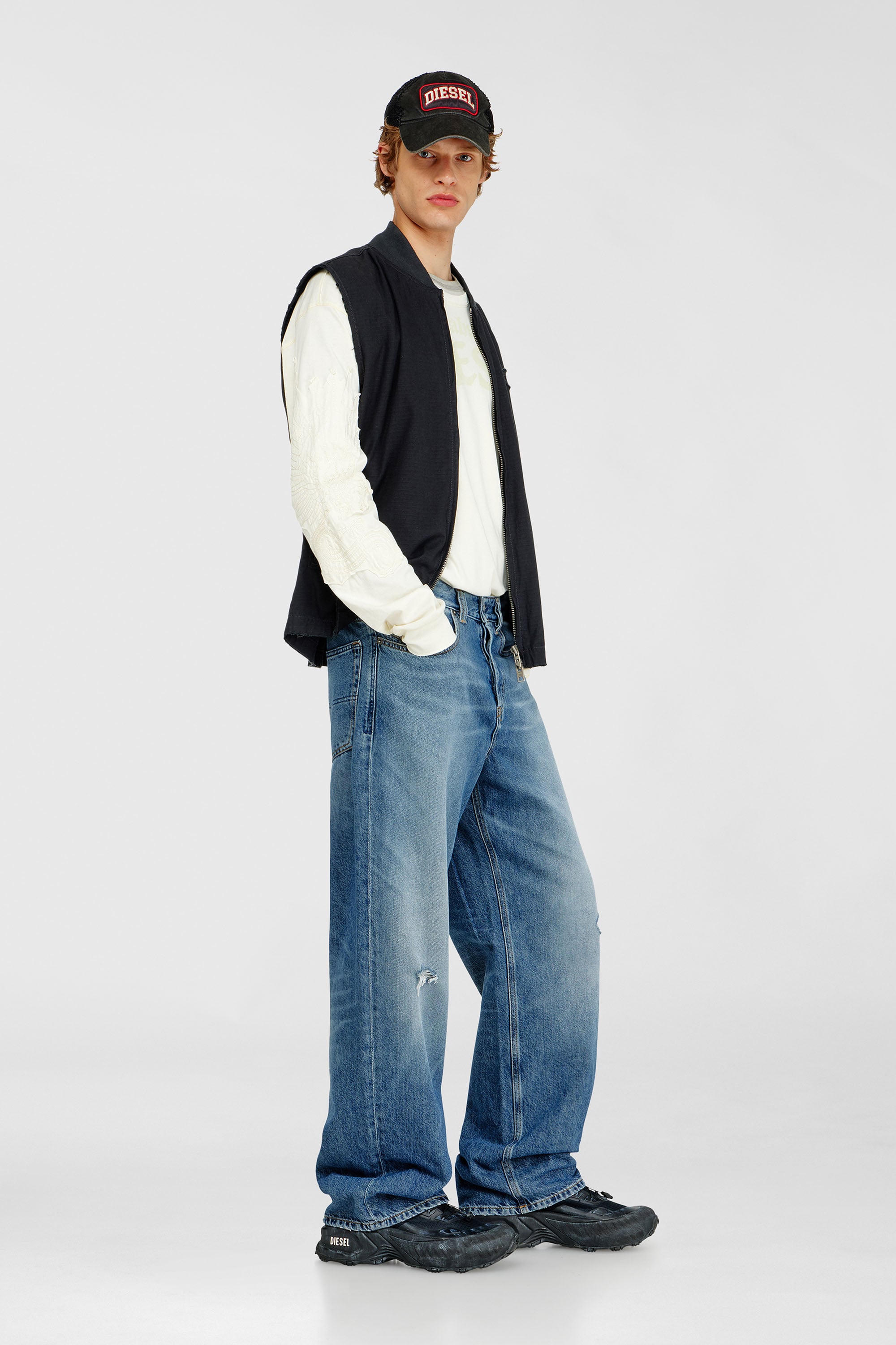 Diesel - Relaxed Jeans 2001 D-Macro 09P61 Uomo, Blu medio - Image 2