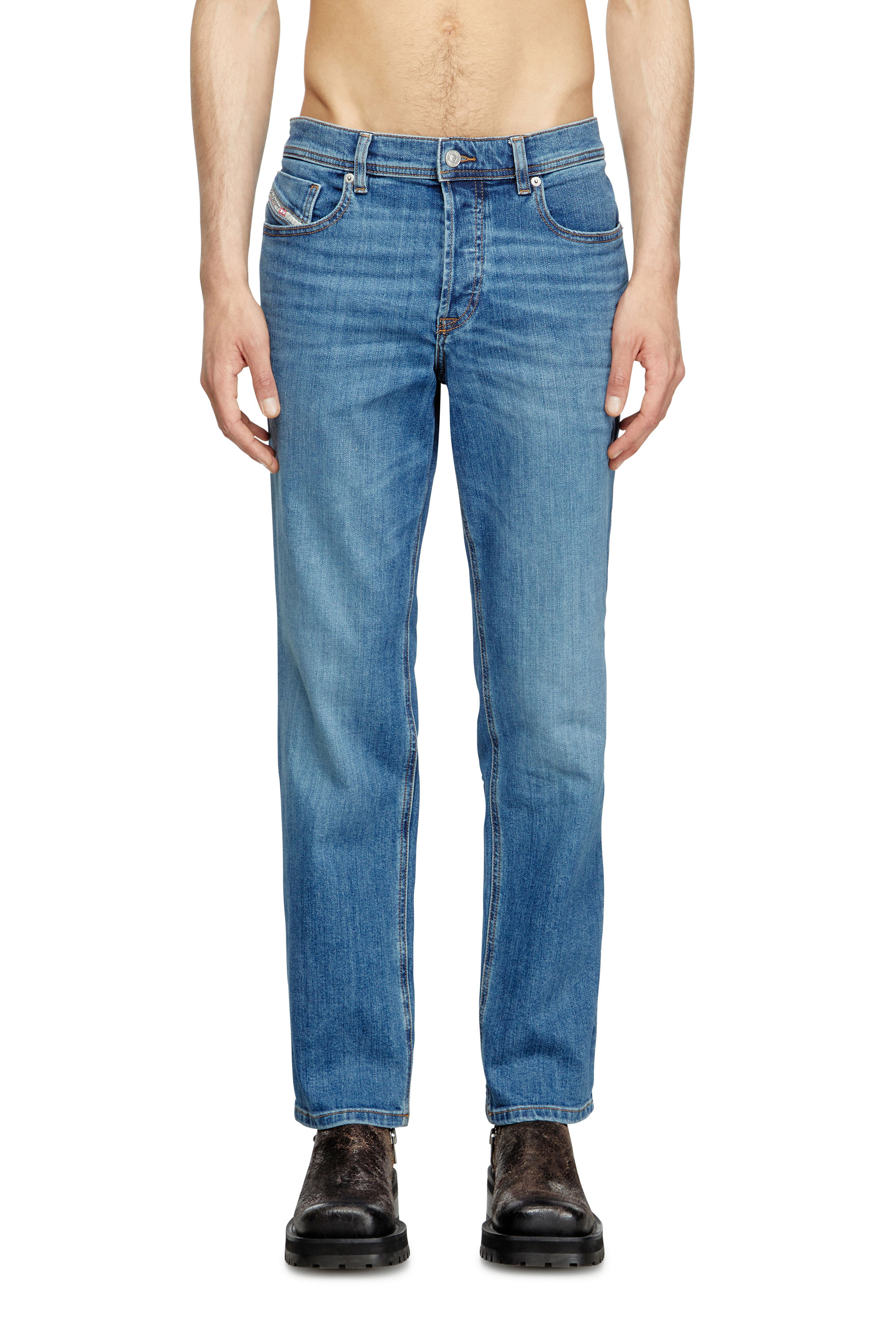 Diesel - Regular Jeans 2023 D-Finitive 0KIAL Uomo, Blu Chiaro - Image 1