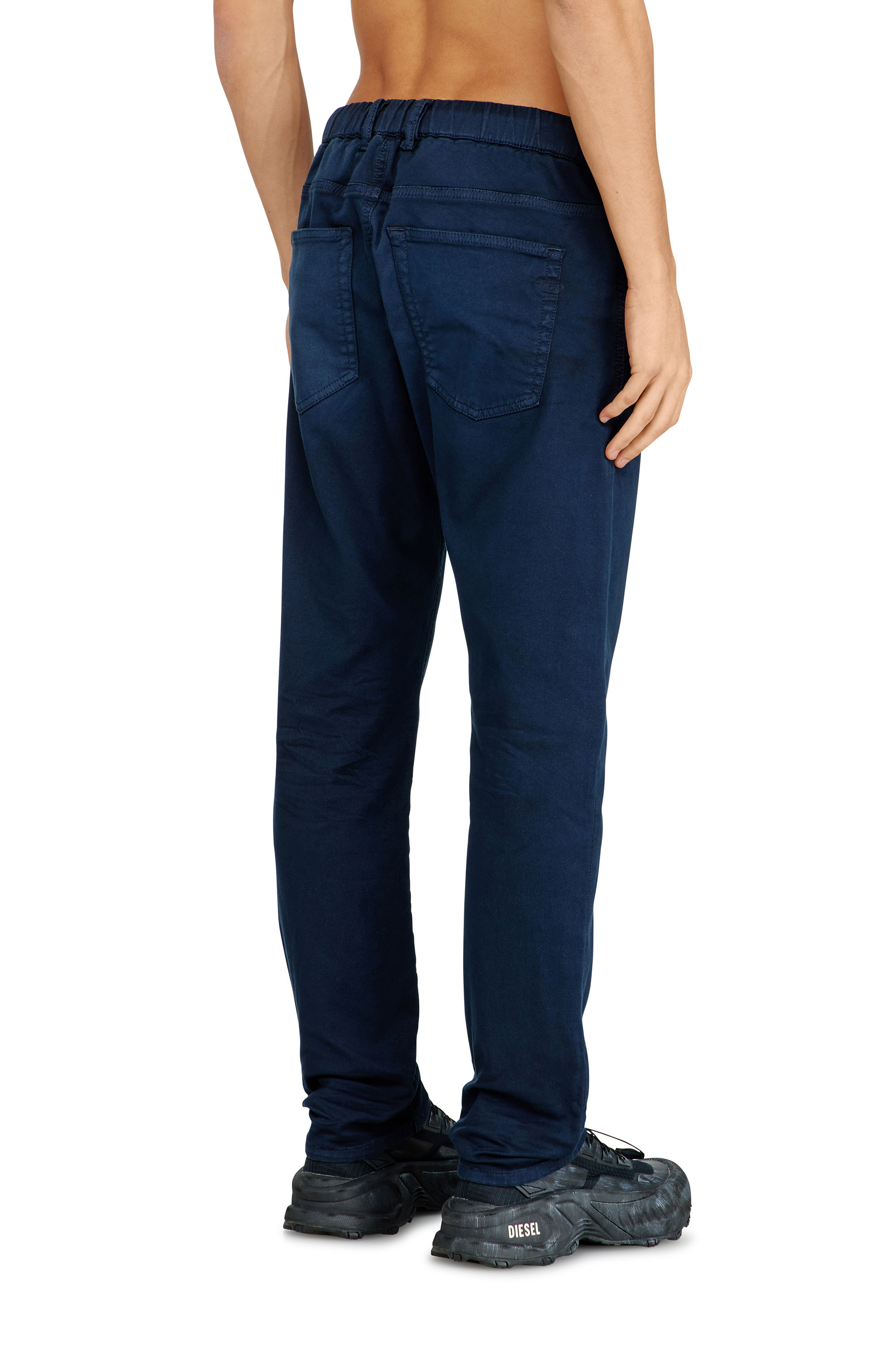 Diesel - Regular 2032 D-Krooley-BW Joggjeans&reg; 0670M Uomo, Blu Scuro - Image 4